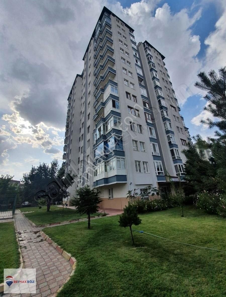 Melikgazi Gültepe Satılık Daire REMAXSÖZ GÜLTEPE MAH.ÇOK GENİŞ 3+1 DAİRE SATILIK