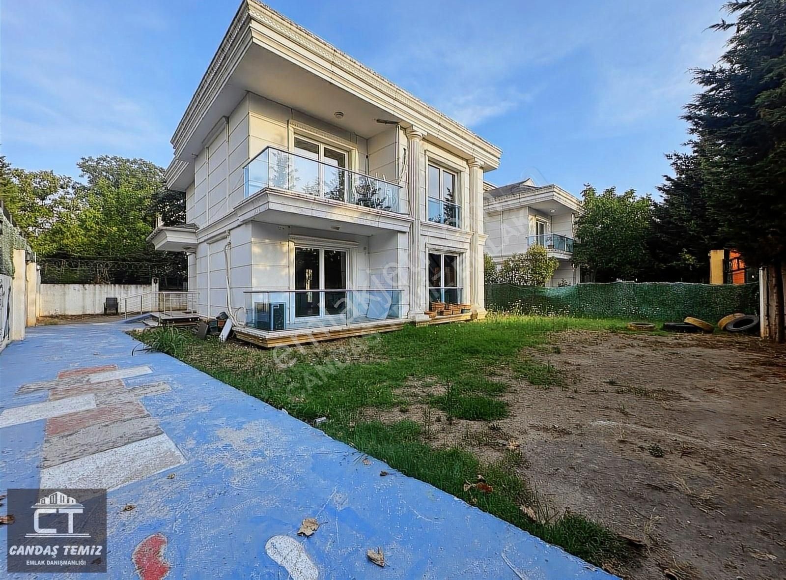 Kartal Çavuşoğlu Satılık Villa **KARTAL** HAVACILAR'DA SATILIK (7+1)-(BOŞ) VİLLA**TEK YETKİ**