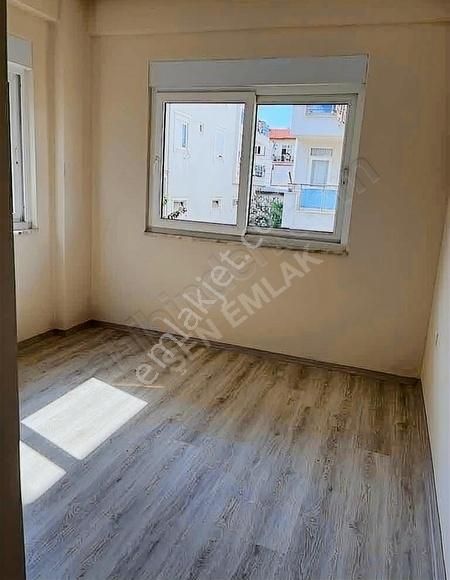 Manavgat Sarılar Satılık Daire MANAVGATTA SARILAR MAH. 3+1 180MT SATILIK DAİRE