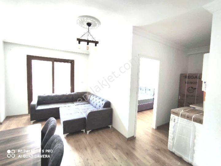 Kuşadası Cumhuriyet Kiralık Daire KUŞADASI ÇARŞIDA YENİ EŞYALI 1+1 KİRALIK DAİRE 