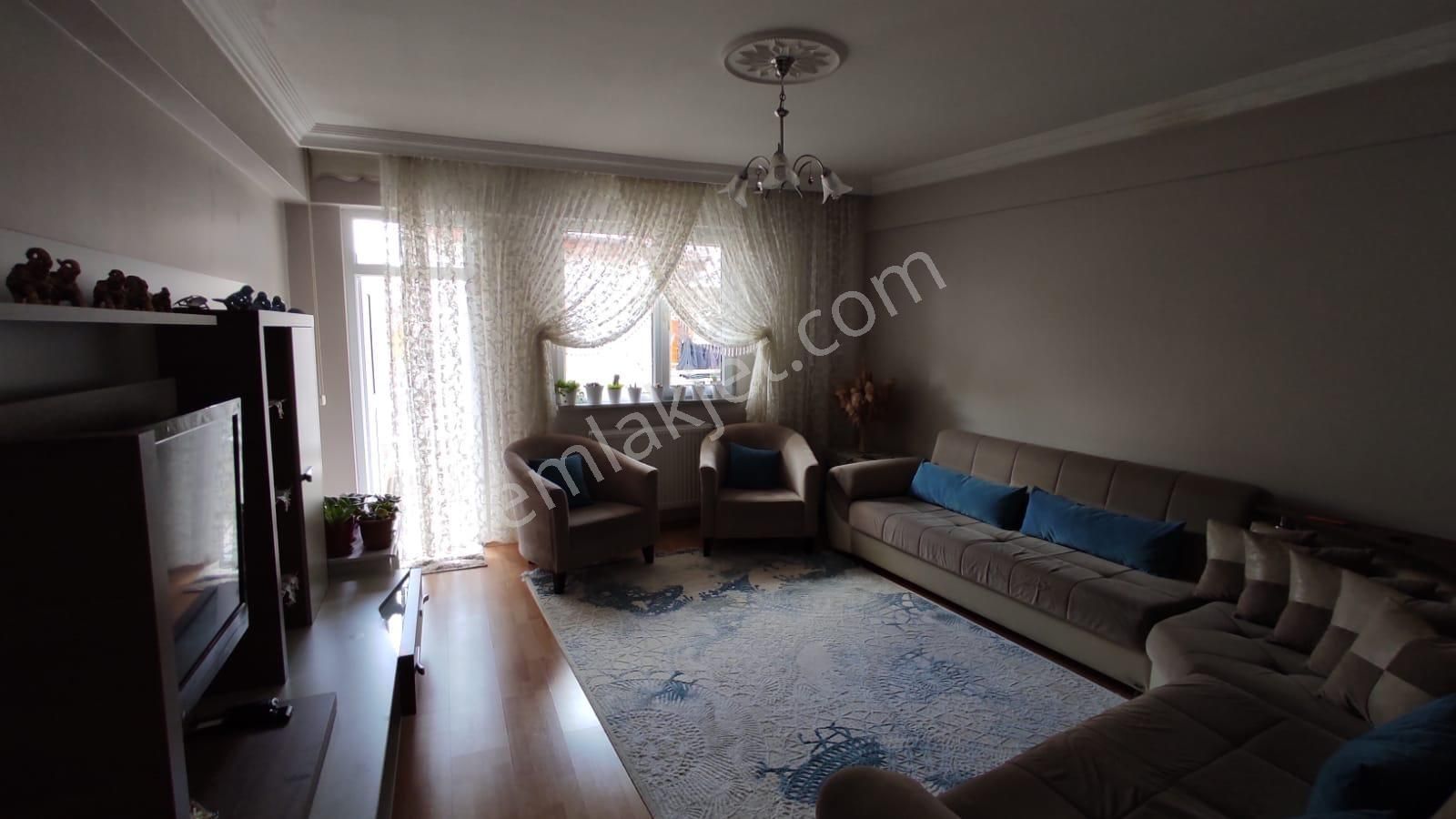 Sivas Merkez Ece Satılık Daire  KUZEY YATIRIMDAN MERKEZDE SATILIK DAİRE