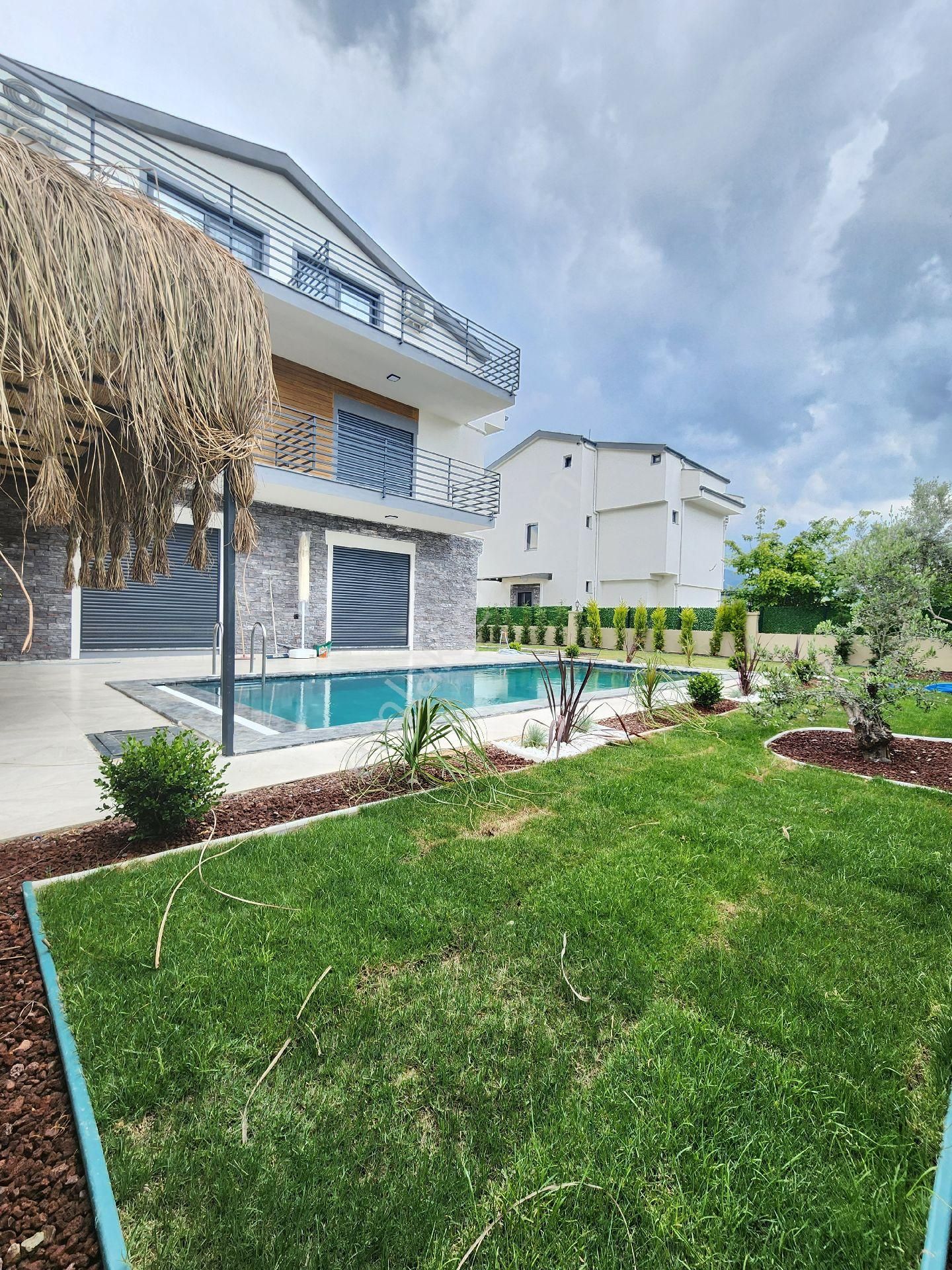 Fethiye Üzümlüde Satılık Havuzlu Müstakil Villa - Görsel 6