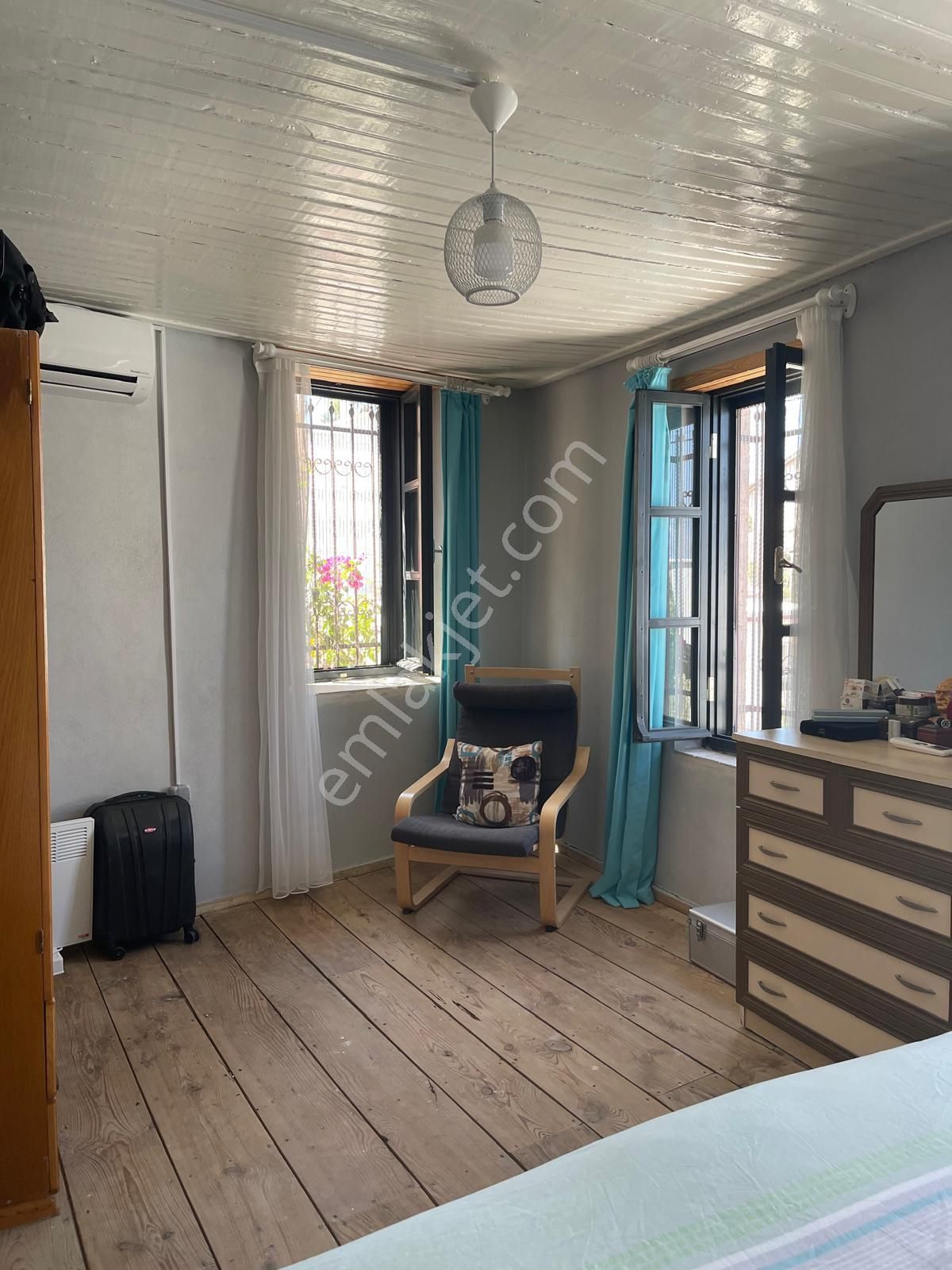 Ayvada'dan Ayvalık Merkez'de 2 Katlı Müstakil 2+1 Taş Ev - Görsel 26