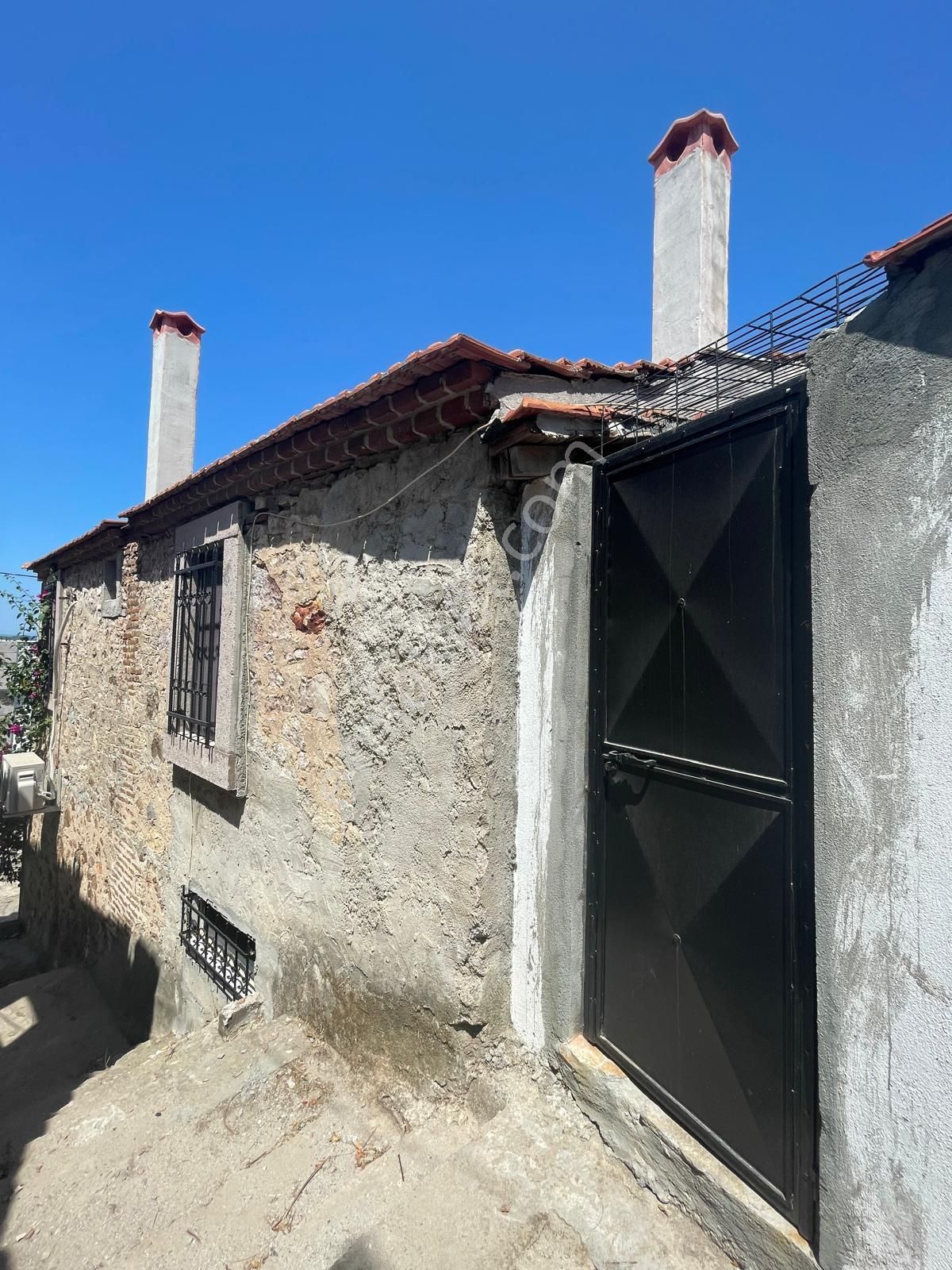 Ayvada'dan Ayvalık Merkez'de 2 Katlı Müstakil 2+1 Taş Ev - Görsel 31