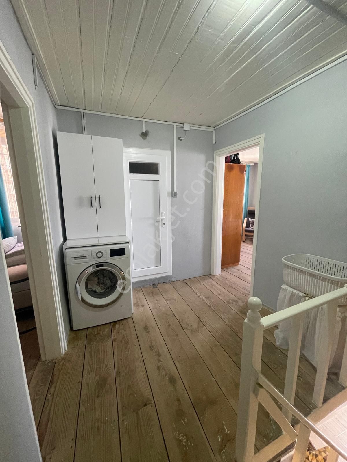 Ayvada'dan Ayvalık Merkez'de 2 Katlı Müstakil 2+1 Taş Ev - Görsel 20