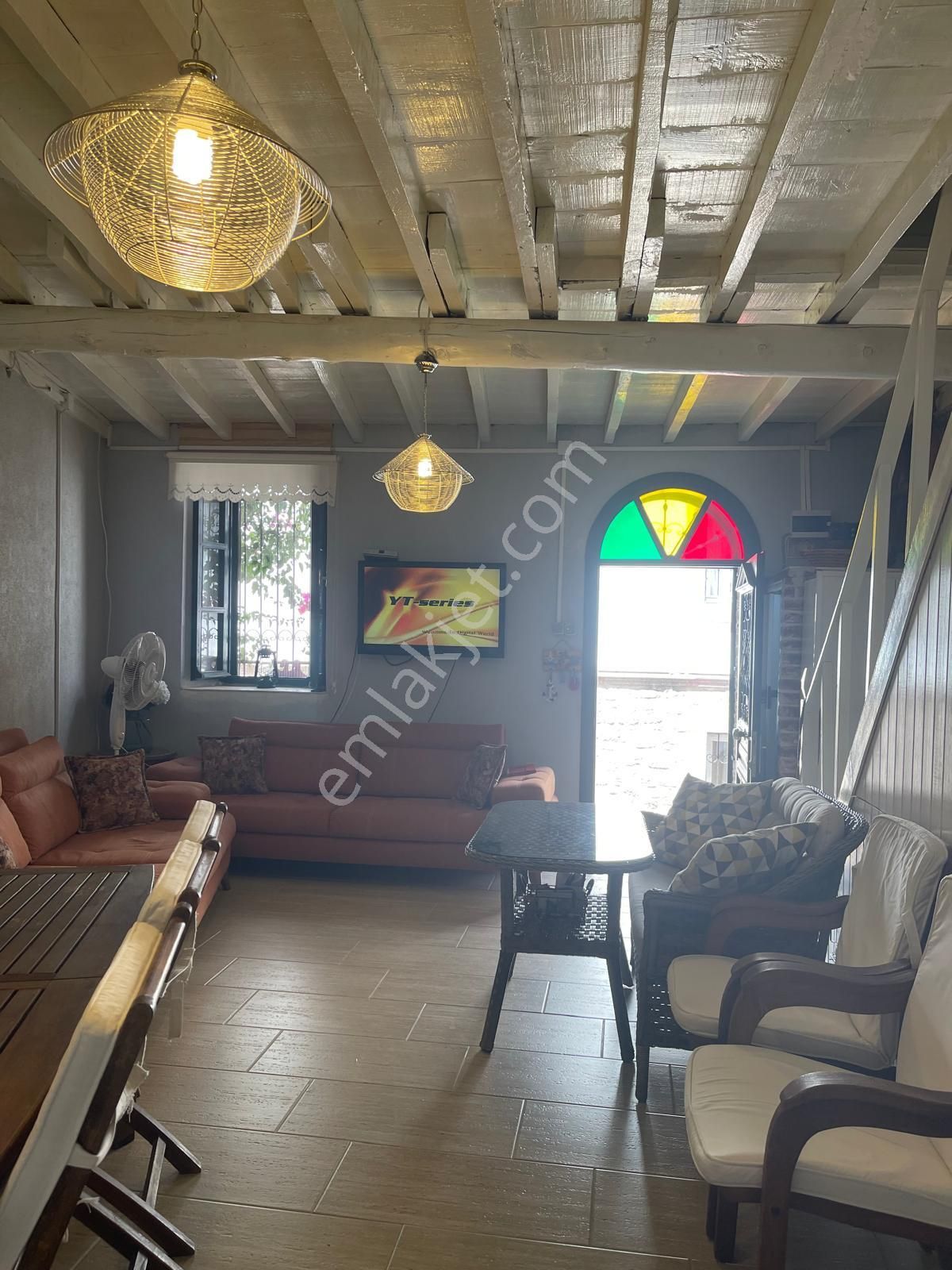 Ayvada'dan Ayvalık Merkez'de 2 Katlı Müstakil 2+1 Taş Ev - Görsel 13