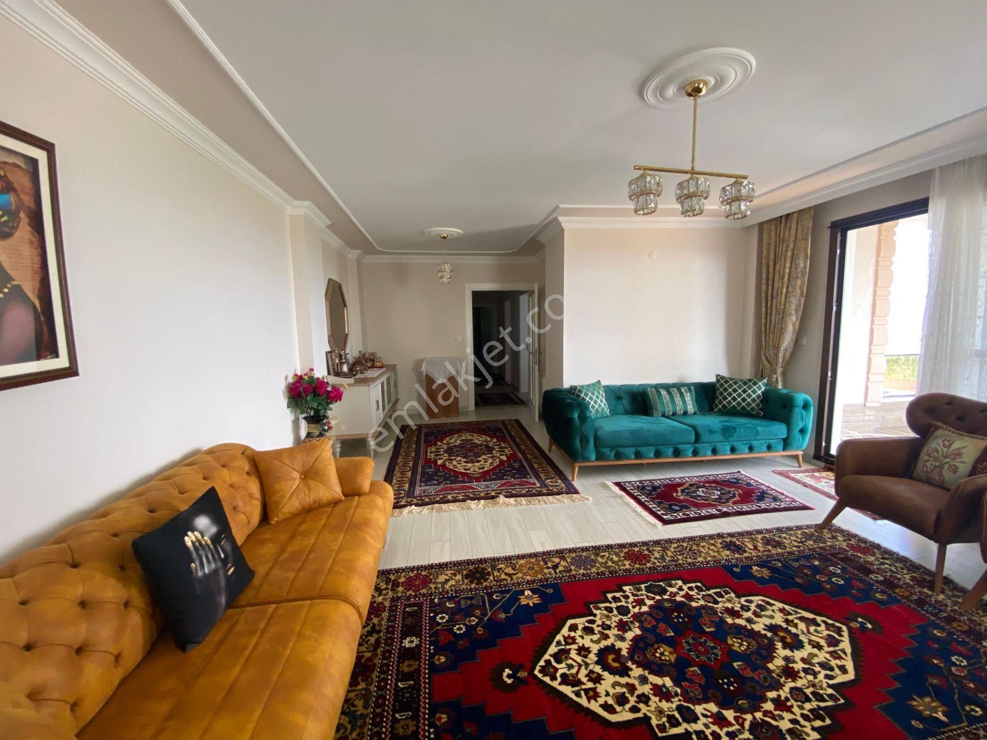 Edremit Beyoba Satılık Villa  871 m² ARSA ÜZERİNDE MÜSTAKİL SATILIK VİLLA