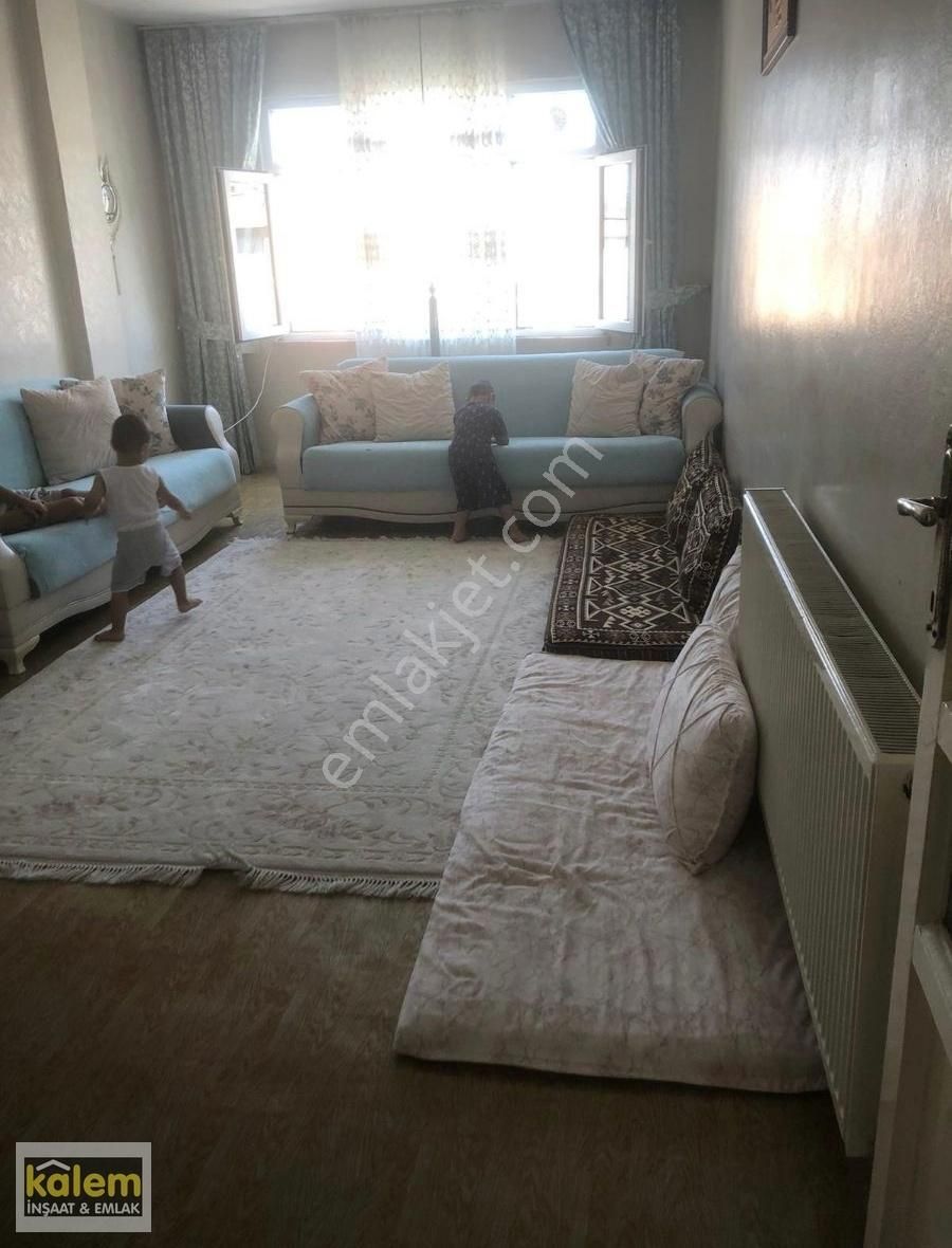 Bağcılar 100. Yıl Satılık Daire Kalemden Satılık 130 m² 3+1 Daire