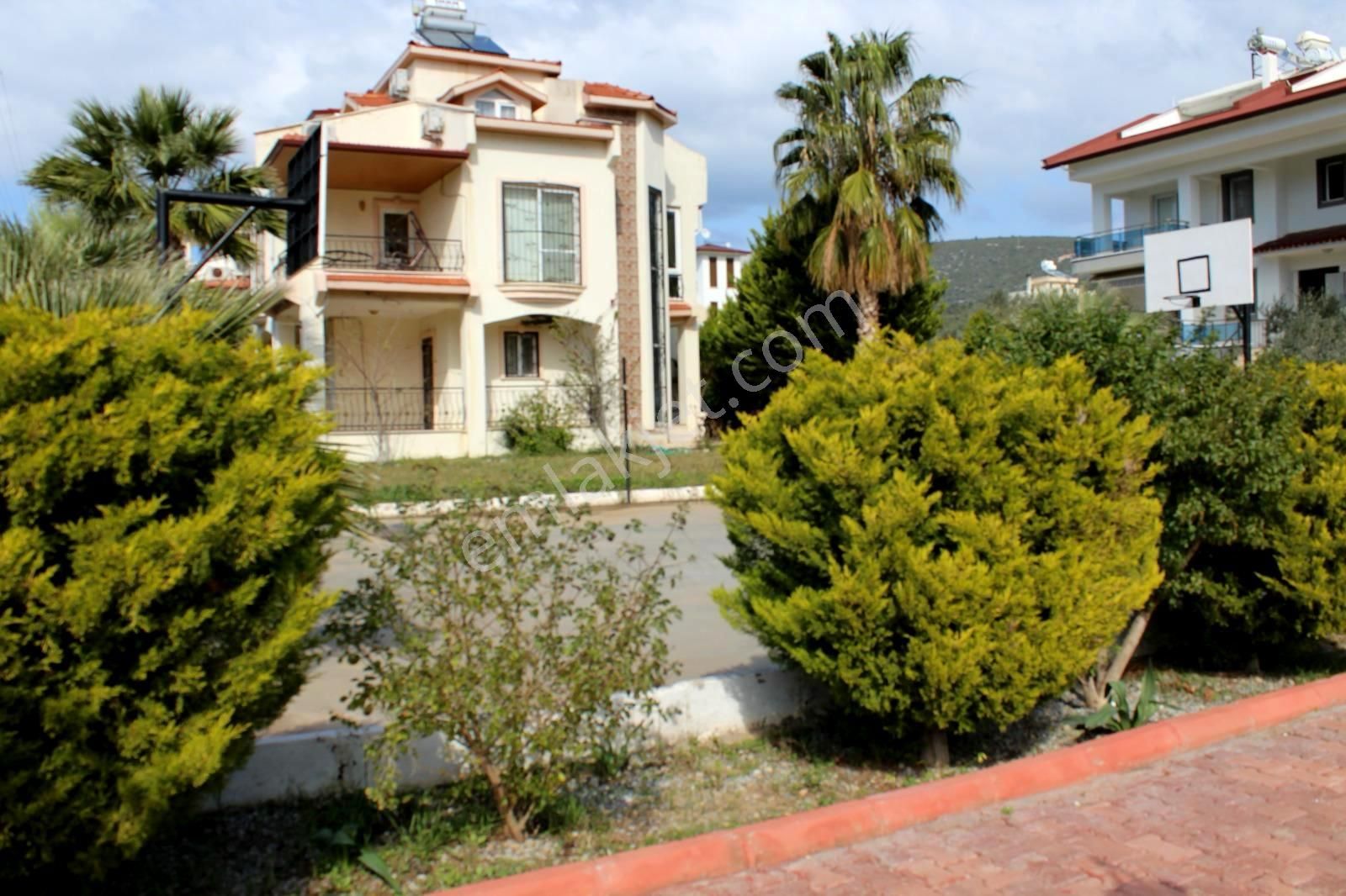 Didim Akbük Satılık Villa  DİDİM AKBÜK'TE HER TÜRLÜ TAKASA AÇIK 5+1 VİLLA