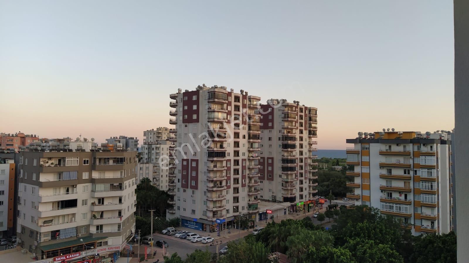 Mezitli Viranşehir Satılık Daire  Bal Emlak'tan Mersin Mezitlide Merkezi Noktada Satılık Daire