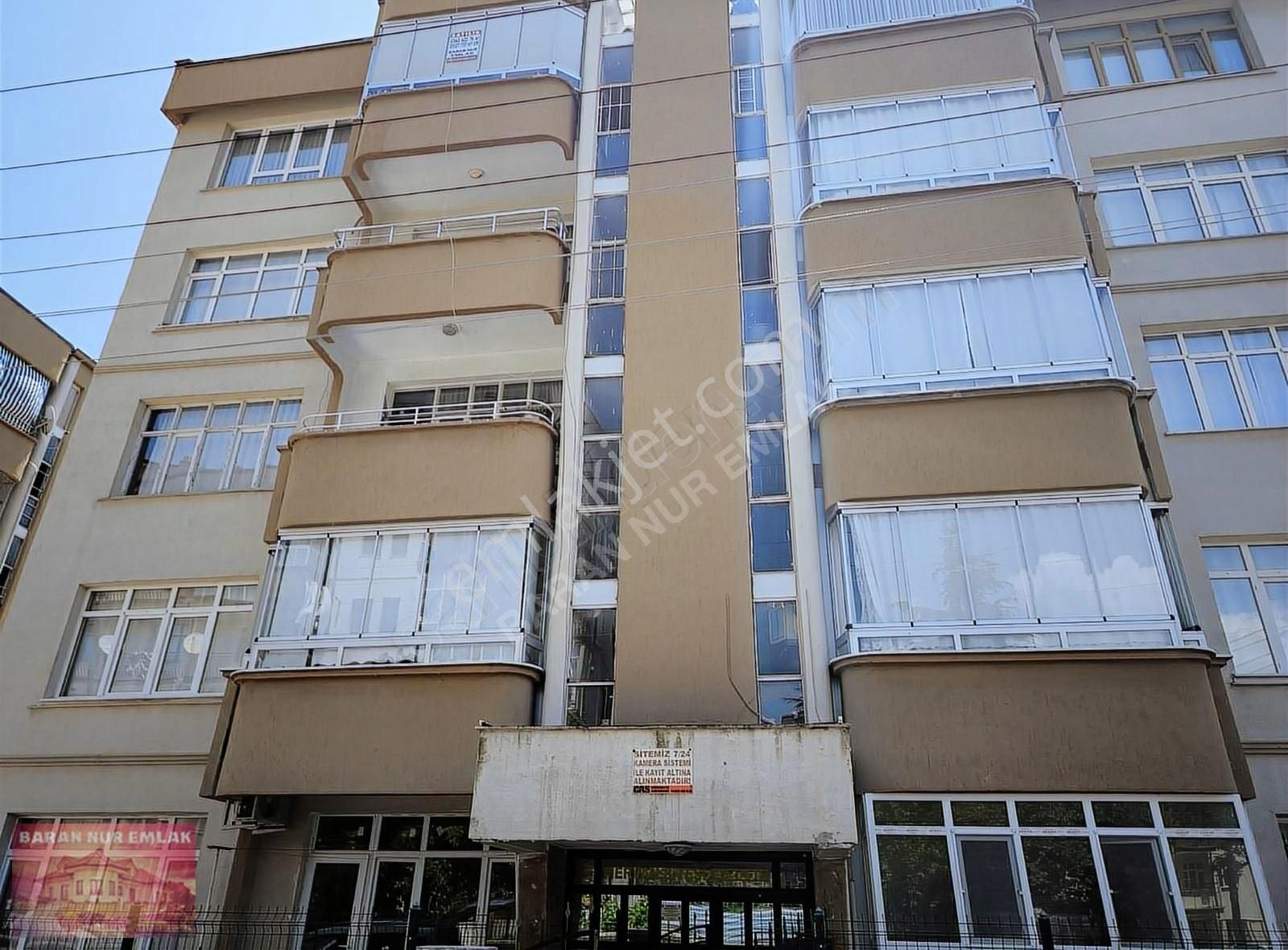 Selçuklu Bedir Satılık Daire KOYUNCU PETROL YANINDA SATILIK 4+1 DAİRE