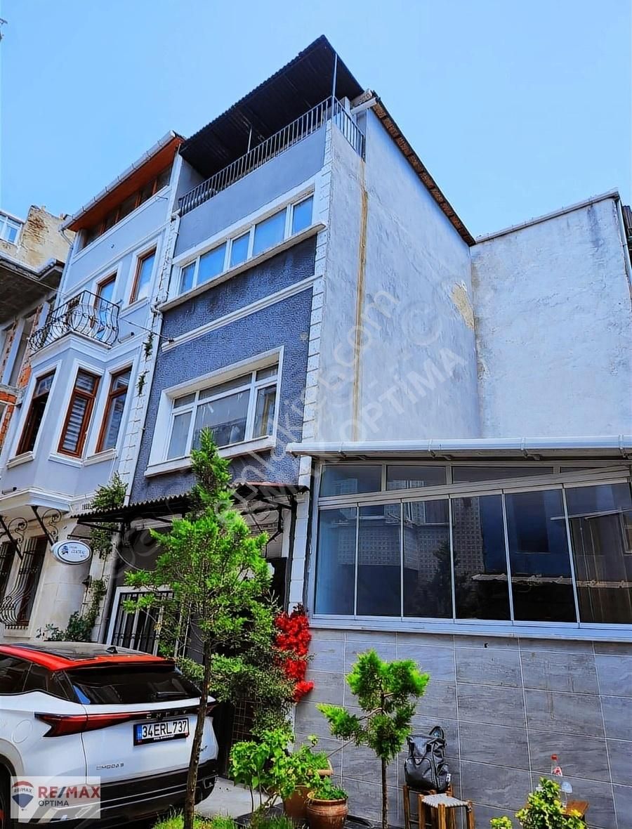 İstanbul Beyoğlu Kiralık Bina BEYOĞLU TAKSİM ŞEHİT MUHTARDA KİRALIK 4 KATLI APART BİNASI