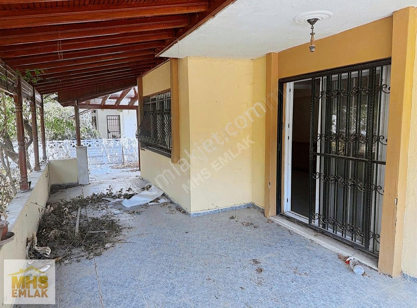 Seferihisar Hıdırlık Kiralık Villa AKARCADA PLAJA YÜRÜME MESAFESİNDE TAM MÜSTAKİL YAZLIK