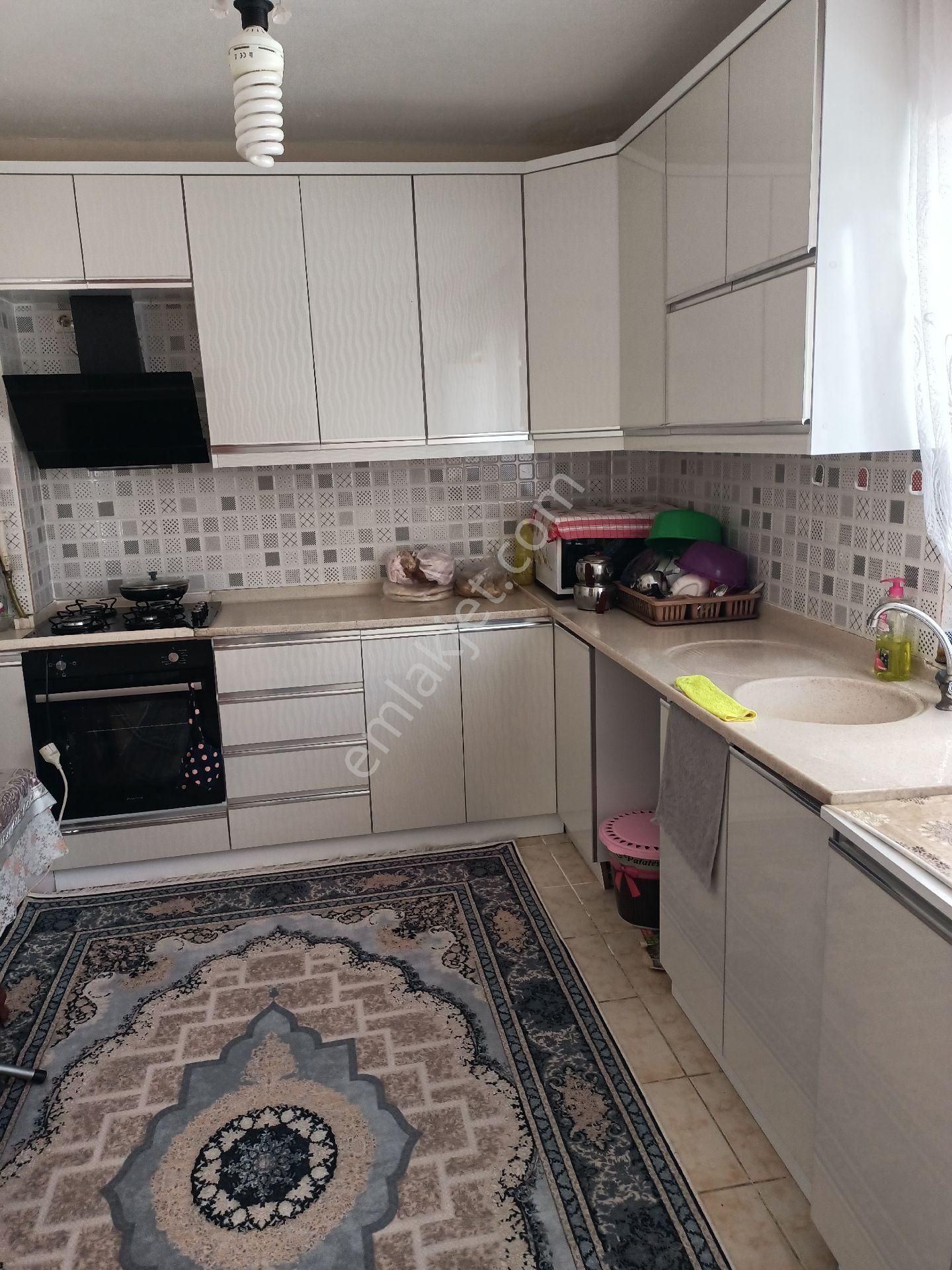 Bolu Merkez İhsaniye Satılık Daire BOLU MERKEZDE SATILIK ARAKAT ASANSÖRLÜ 3+1 DAİRE