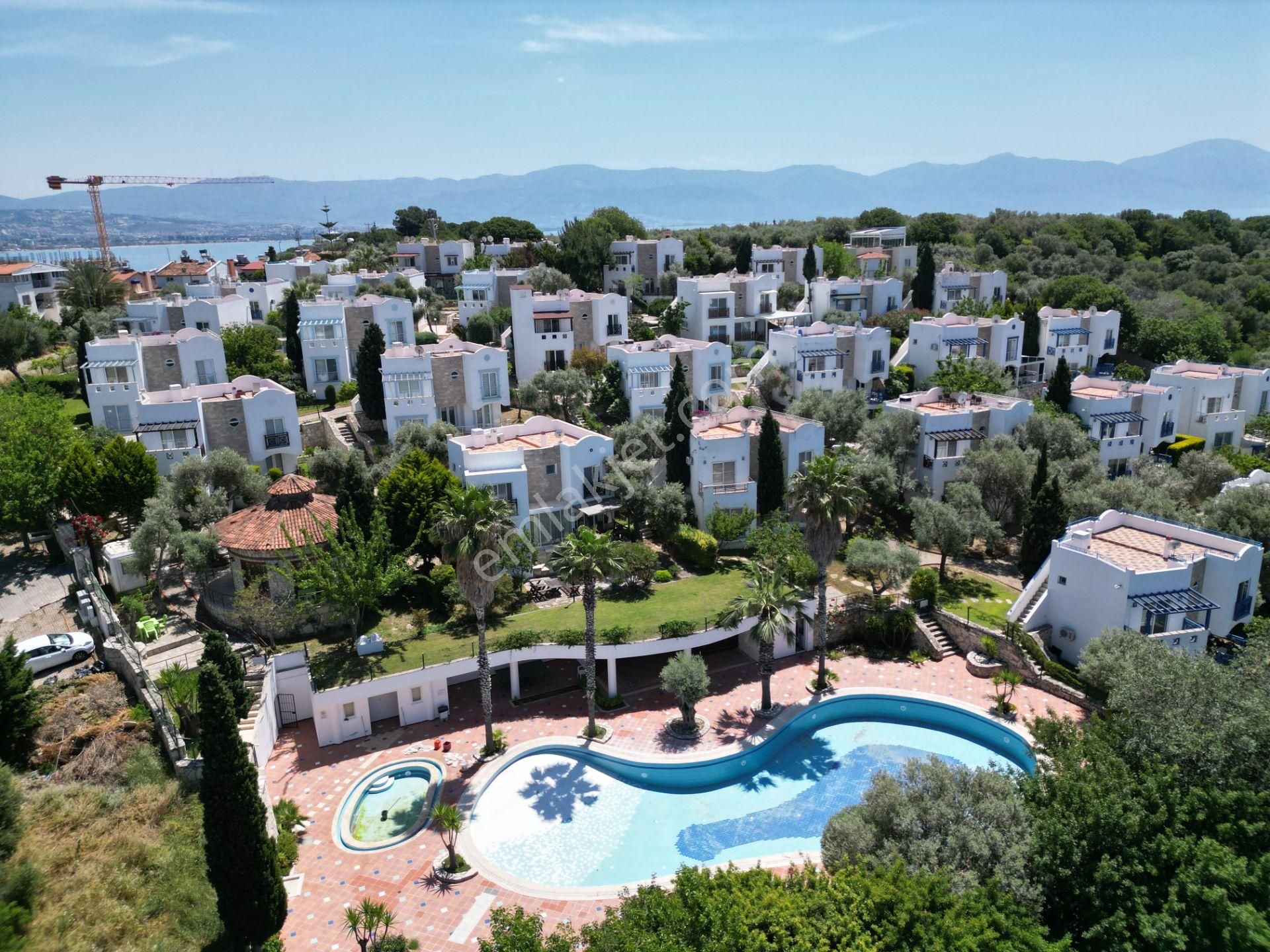 Kuşadası Kadınlar Denizi Satılık Villa  Kuşadası'nda Hayallerinizdeki Villa Sizi Bekliyor!