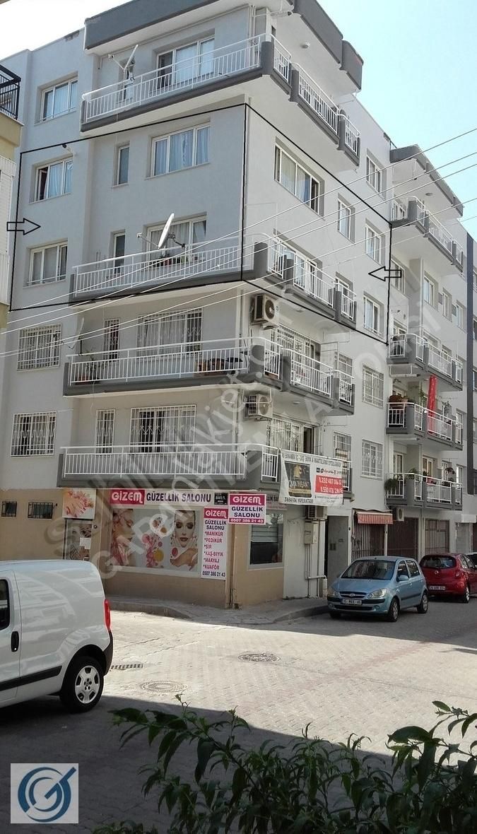 Karşıyaka Yalı Satılık Daire TEK DAİRE FİYATINA MÜKEMMEL LOKASYONDA ARA KAT DUBLEX DAİRE