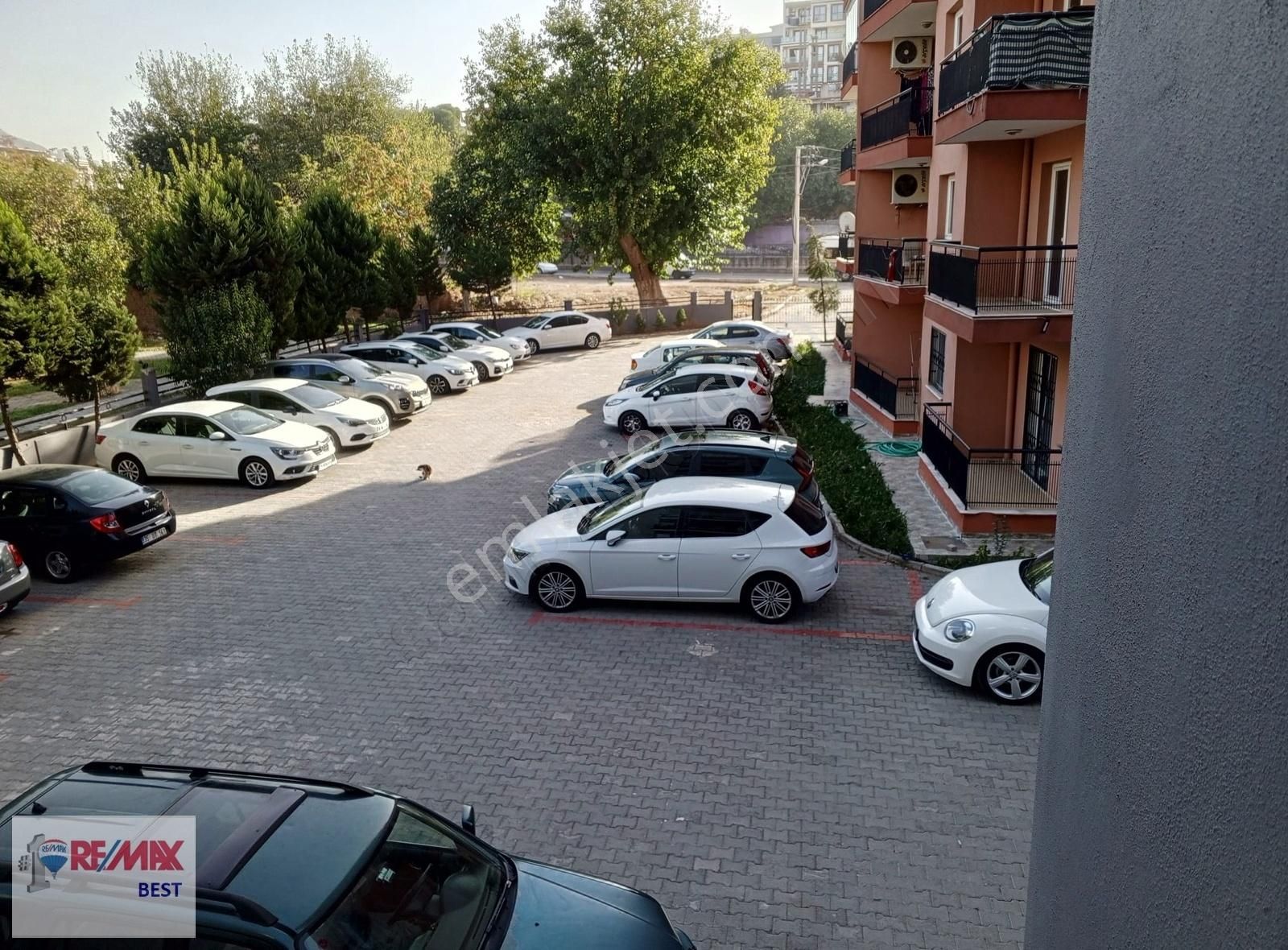 Bayraklı Soğukkuyu Satılık Daire REMAX BEST'TEN SATILIK GENİŞ DAİRE