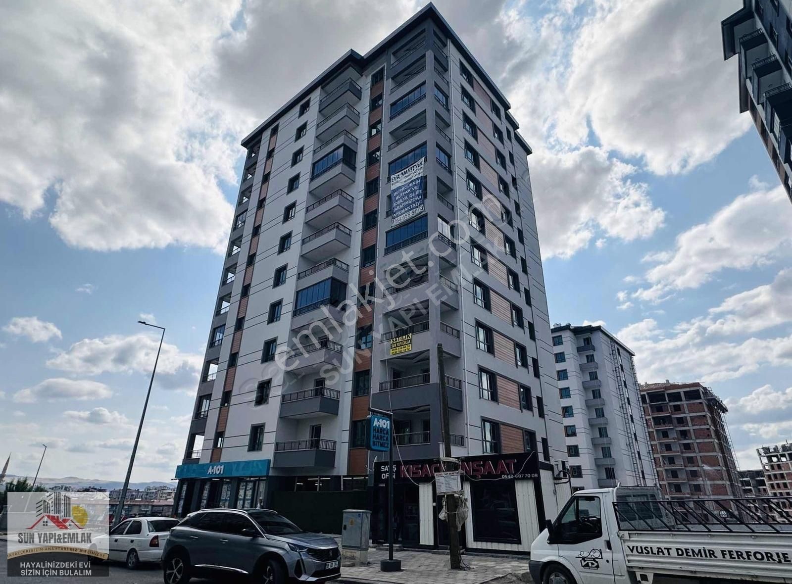 Sivas Merkez Huzur Satılık Daire SUN YAPI EMLAK TAN SEHİTLER PARK KARŞISINDA SATILIK 3.5+1 DAİRE