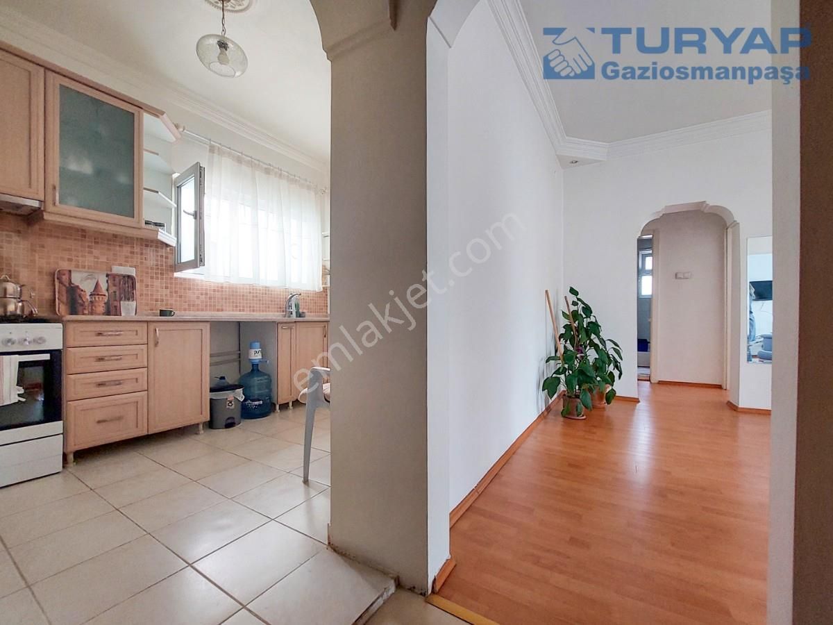 Çankaya 100. Yıl Satılık Daire ESAT CADDESİ TEPEBAŞINDA 2+1 4. KAT BAKIMLI KOMBİLİ DAİRE