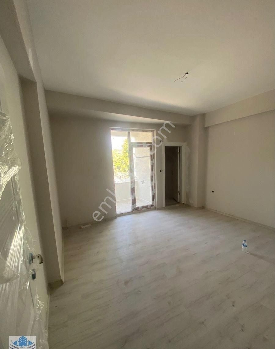 Niksar Bağlar Satılık Daire TOKAT NİKSAR ELİT GAYRİMENKULDEN ŞEHİR MERKEZİNDE 3+1 SATILIK DAİRE