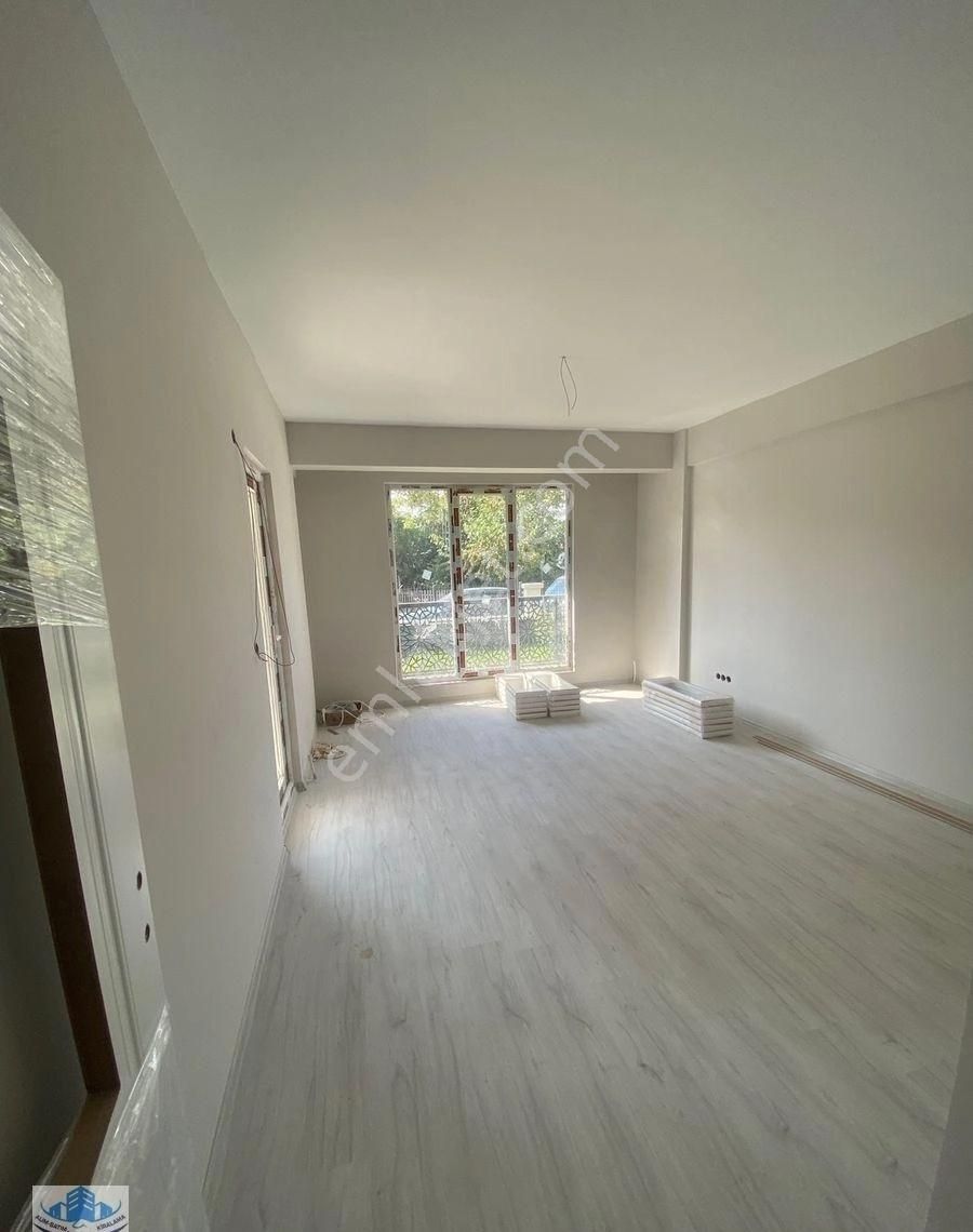 Niksar Bağlar Satılık Daire TOKAT NİKSAR ELİT GAYRİMENKULDEN ŞEHİR MERKEZİNDE 3+1 SATILIK DAİRE