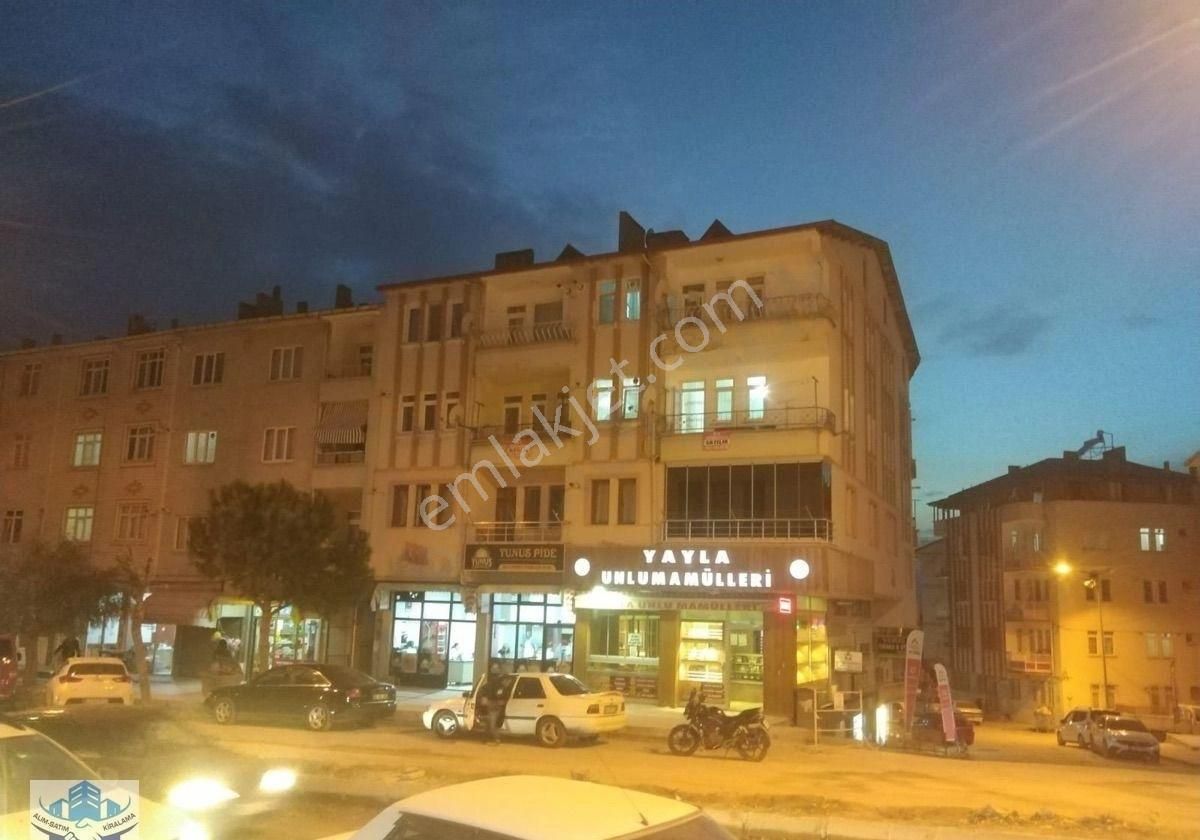 Niksar Bağlar Satılık Daire TOKAT NİKSAR ELİT GAYRİMENKULDEN ŞEHİR MERKEZİNDE 2+0 SATILIK DAİRE