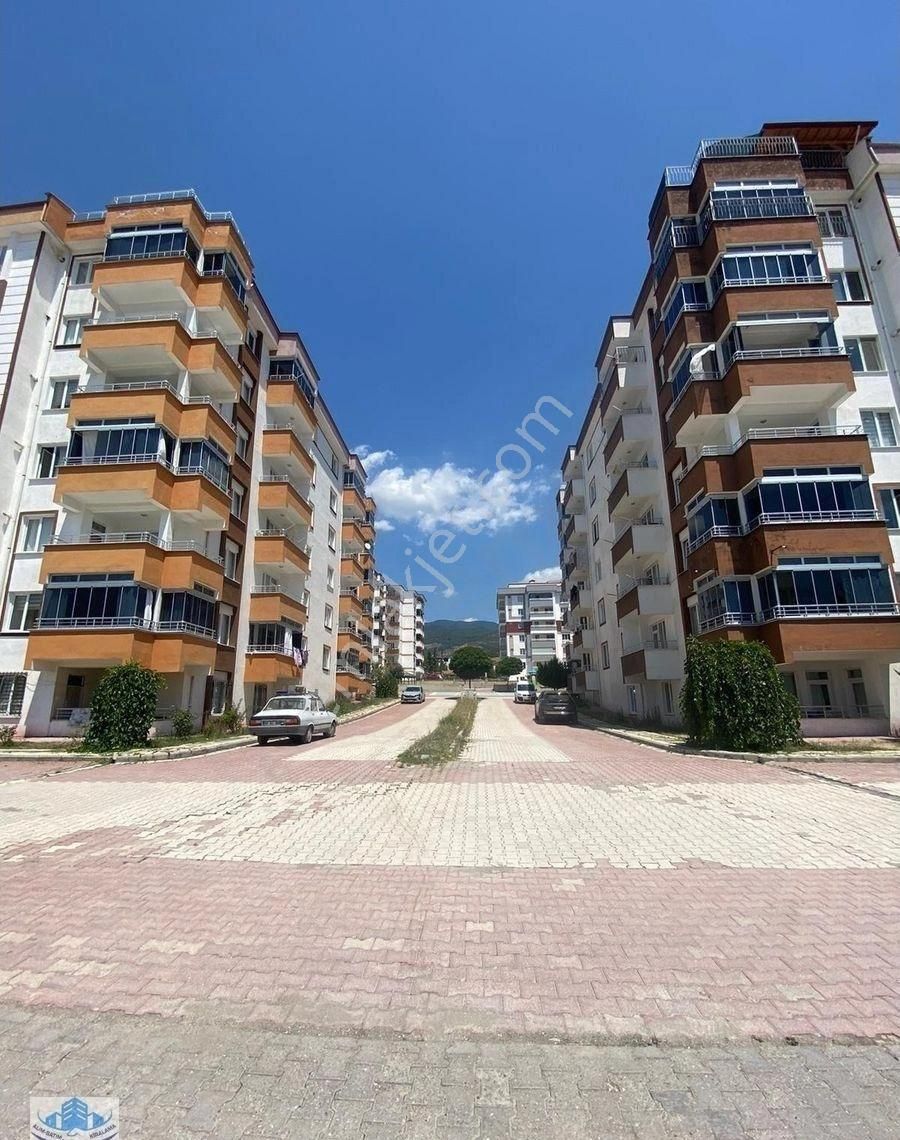 Niksar Bahçelievler Satılık Daire TOKAT NİKSAR BAHÇELİEVLER MAHALLESİNDE SATILIK 3+1 DAİRE