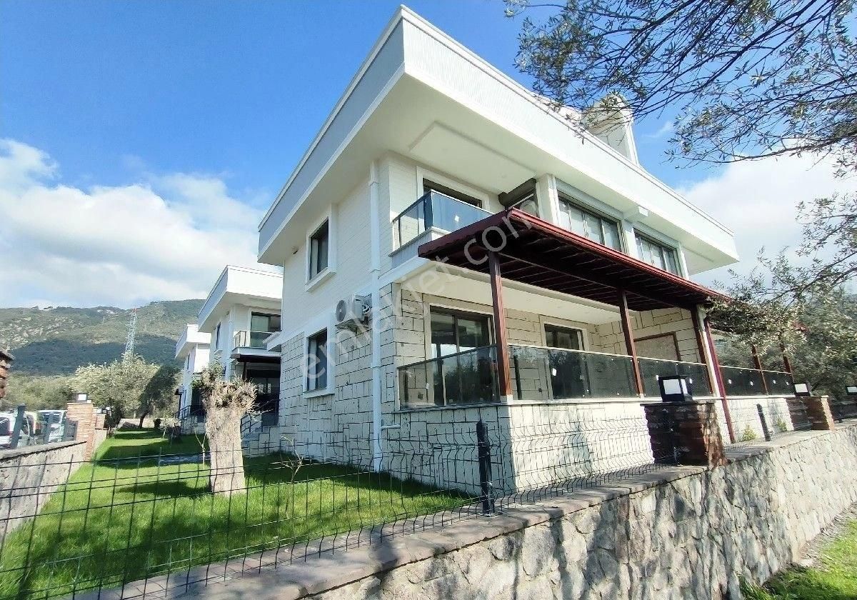 Altınoluk Oksijenin Yoğun Olduğu Kazdağı Eteklerinde Satılık Ultra Lüx 3+1 Sıfır Villa