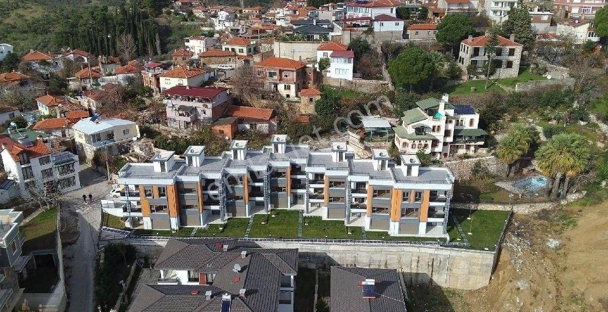 Edremit Altınoluk Satılık Villa ALTINOLUK KAZDAĞI ETEĞİ ÖNÜ KAPANMAZ FULL DENİZ MANZARALI KAPALI OTOPARKLI ULTRA LÜX FIRSAT VİLLALAR