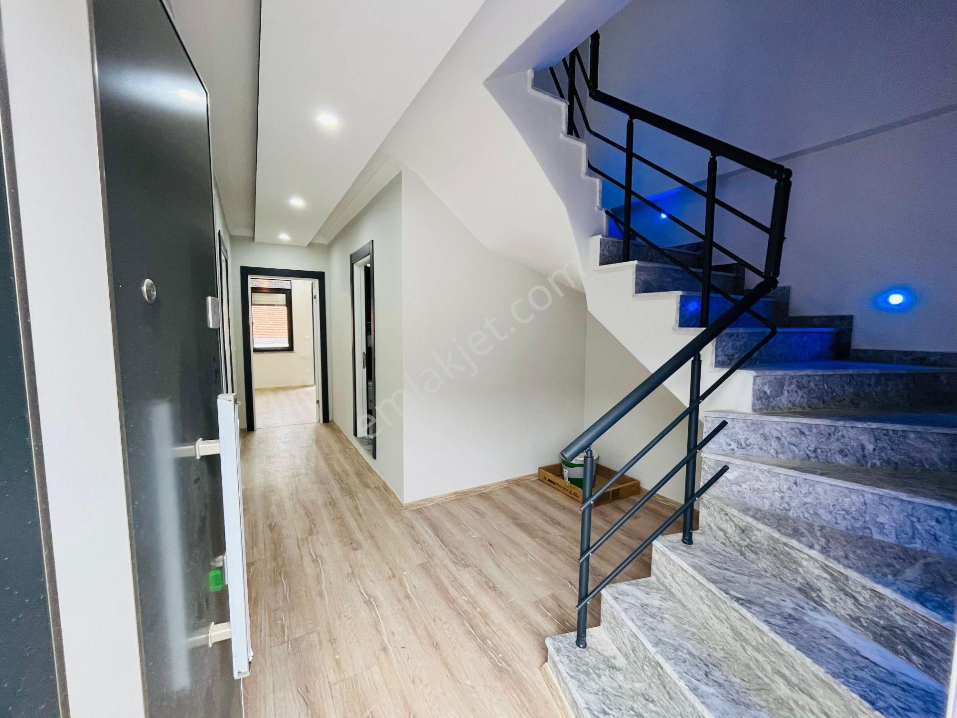 Altınoluk Daire Fiyatına Bahçeli Full Deniz Manzaralı Kazdağları Eteklerin De Sıfır 2+1 İkiz Villa - Görsel 3