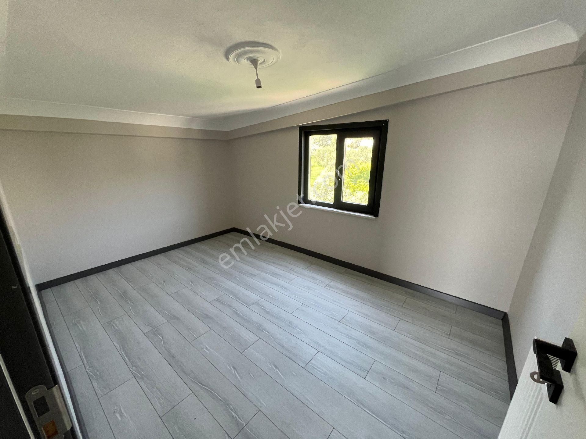 Altınoluk Küçükkuyu Arası Mıhlı Bölgesinde 425 M2 Arsalı Denize 350 Mt Tek Başına 4 Kat 7+3 Müstakil - Görsel 33