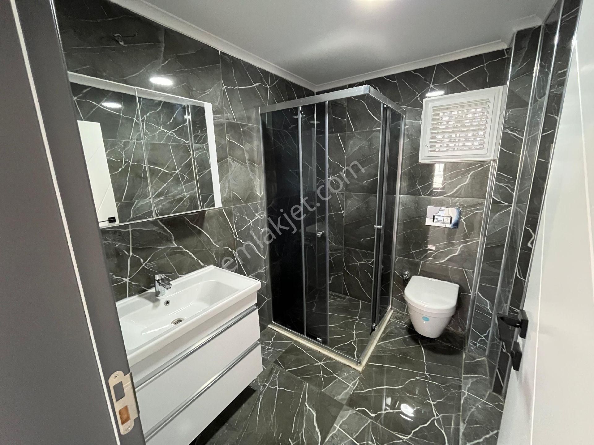 Altınoluk Küçükkuyu Arası Mıhlı Bölgesinde 425 M2 Arsalı Denize 350 Mt Tek Başına 4 Kat 7+3 Müstakil - Görsel 10