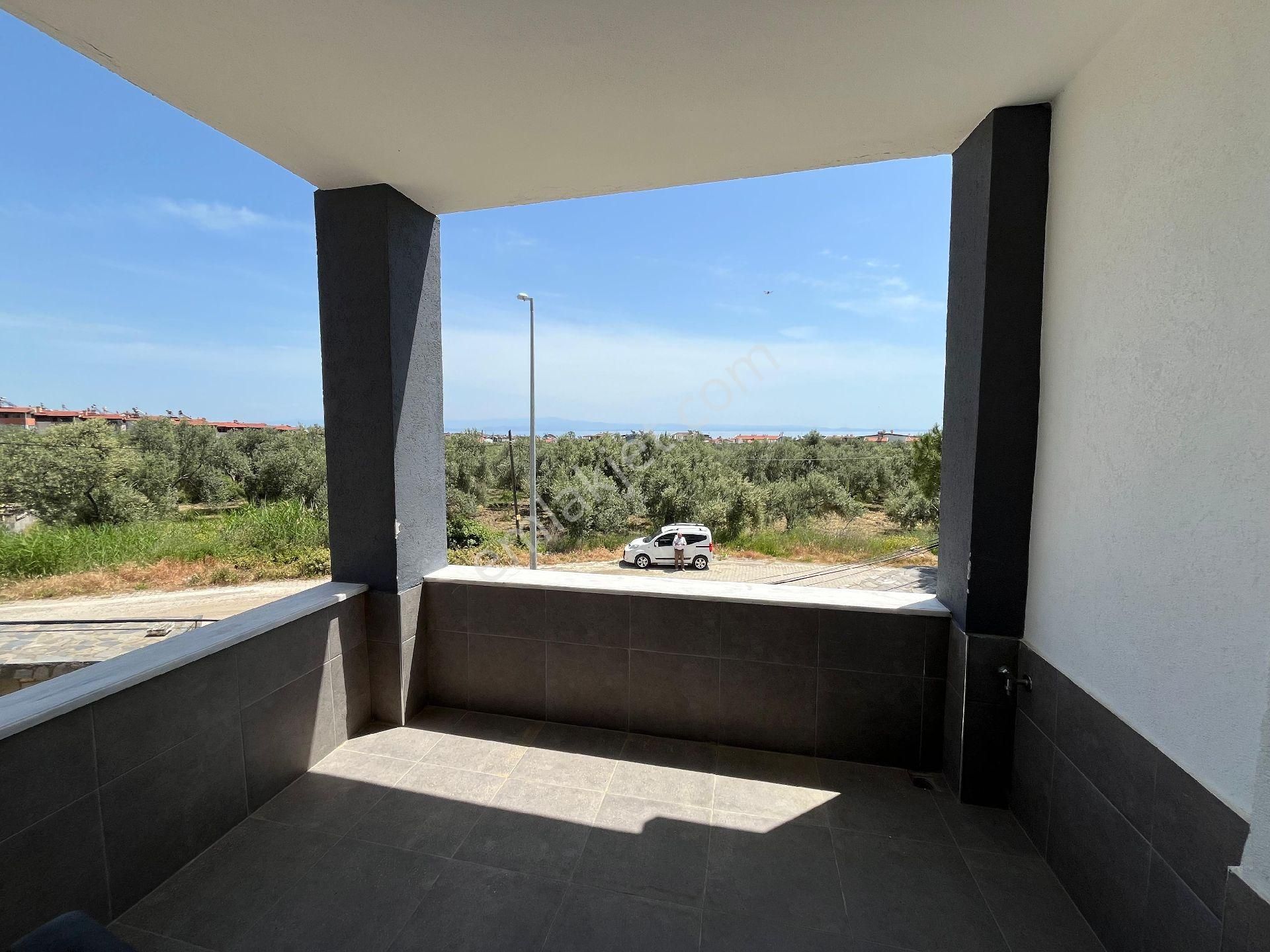 Altınoluk Küçükkuyu Arası Mıhlı Bölgesinde 425 M2 Arsalı Denize 350 Mt Tek Başına 4 Kat 7+3 Müstakil - Görsel 7