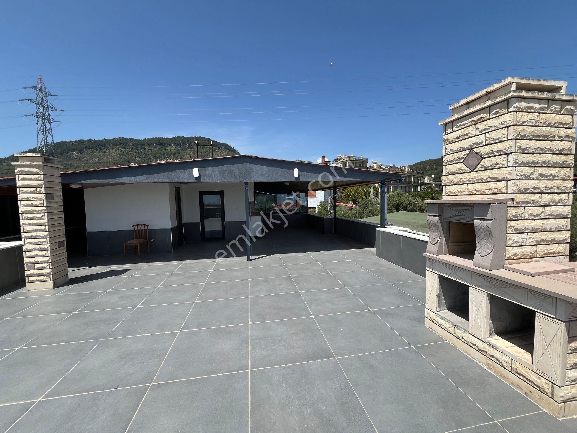 Altınoluk Küçükkuyu Arası Mıhlı Bölgesinde 425 M2 Arsalı Denize 350 Mt Tek Başına 4 Kat 7+3 Müstakil - Görsel 29