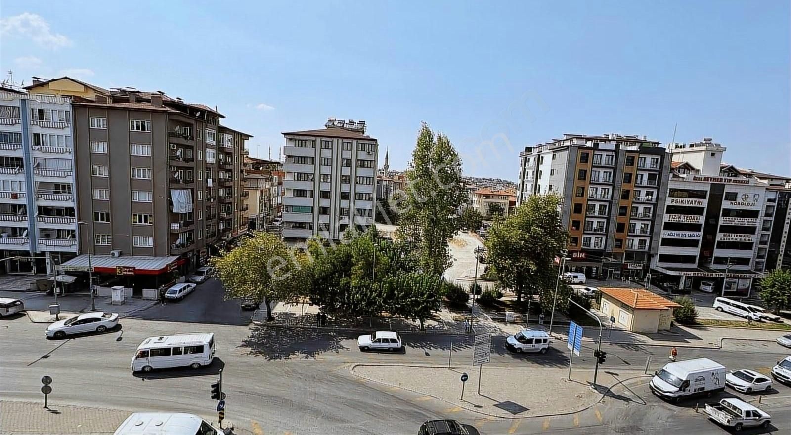 Merkezefendi Sırakapılar Satılık Daire GOLDEN CITY DEN DEVLET HASTANESİ KARŞISI FIRSAT DAİRE