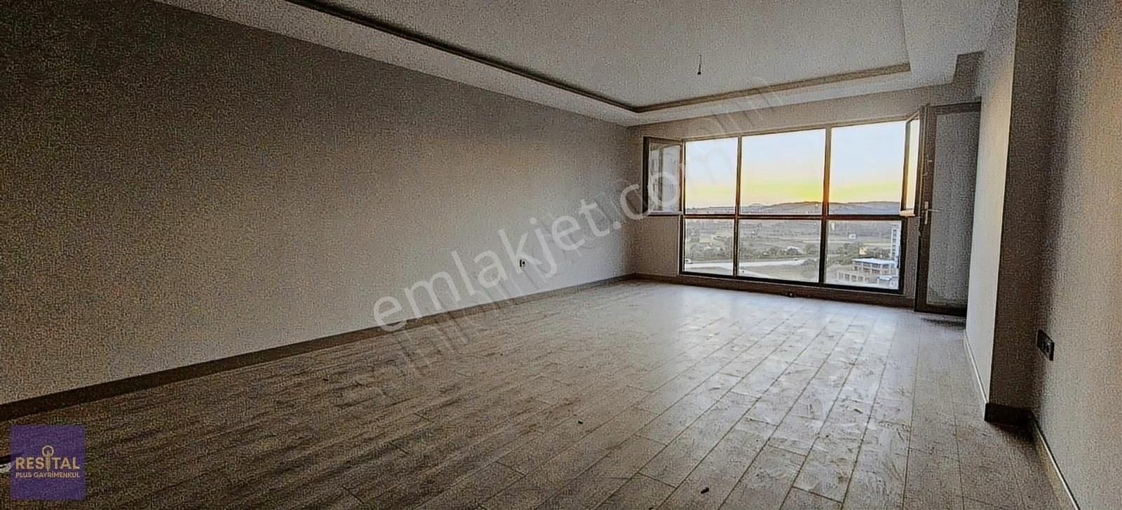 Nilüfer Hasanağa Satılık Daire Panorama Sitesinde 6. Kat Manzaralı 3+1 Net 167 m2 Satılık Daire