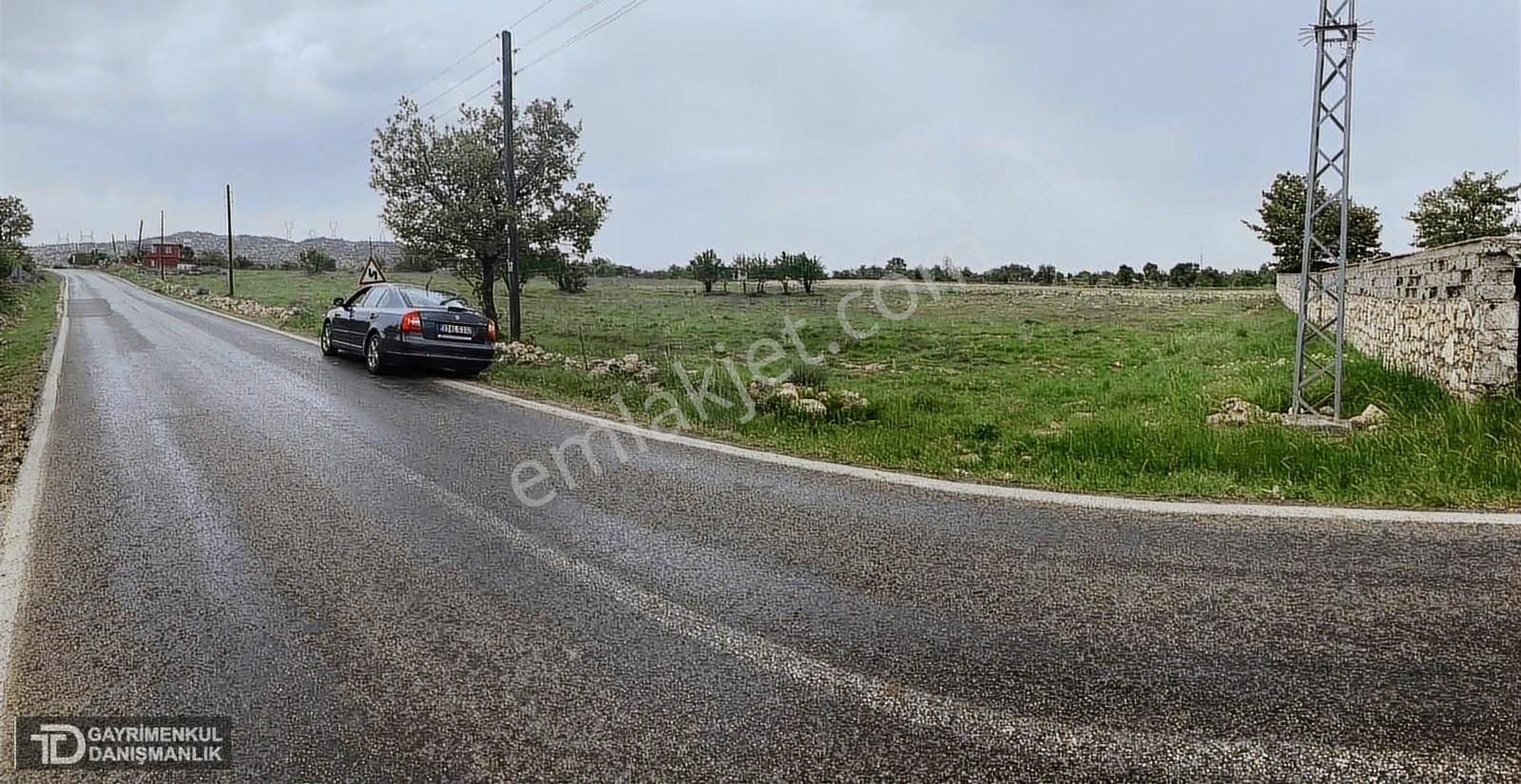 Gülnar Çukurkonak Satılık Tarla GÜLNAR SATILIK ANAYOL CEPHELİ 6500 M2 TARLA-YATIRIM FIRSAATI