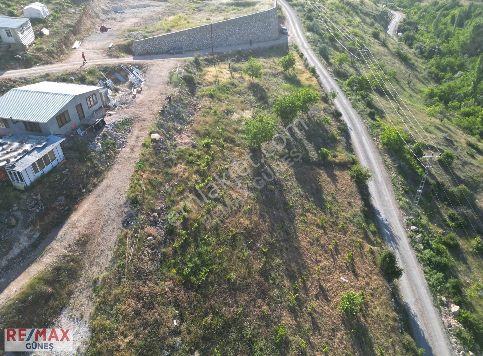 Yeşilyurt Horata Satılık Villa İmarlı KONAKTA SATILIK 1300m² KONUT İMARLI ARSA