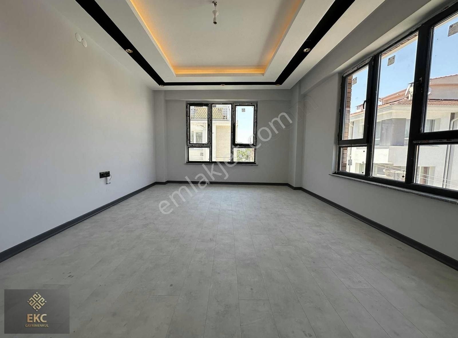 Tepebaşı Çamlıca Satılık Daire (ekc) Çamlıca Mah. Demirkaya Cami Yakını 3+1 135m2 Daireler