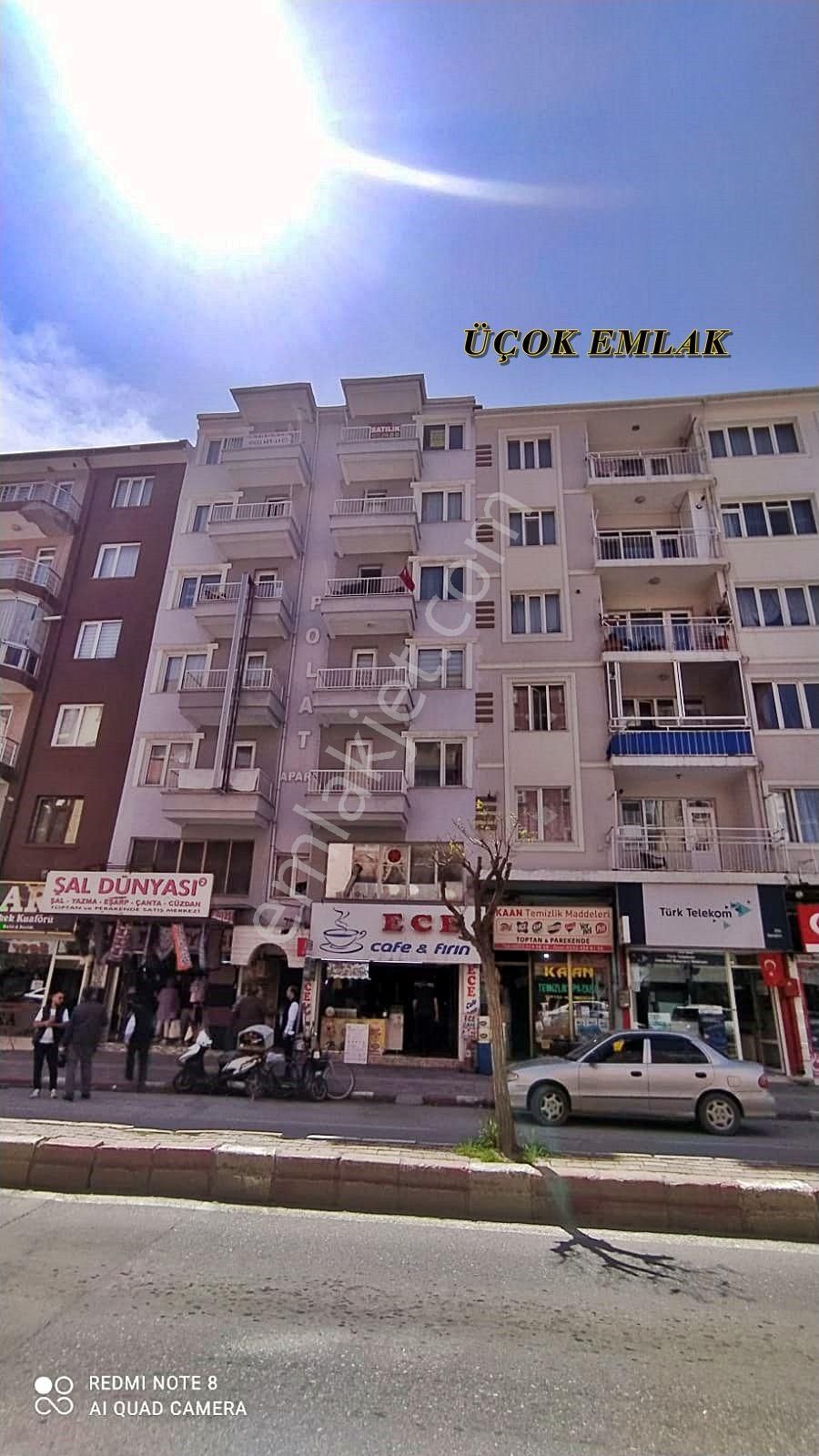 Afyonkarahisar Merkez Cumhuriyet Satılık Daire  AFYON ÜÇOK EMLAKTAN AMBARYOLU CADDESİNDE SATILIK APART DAİRE