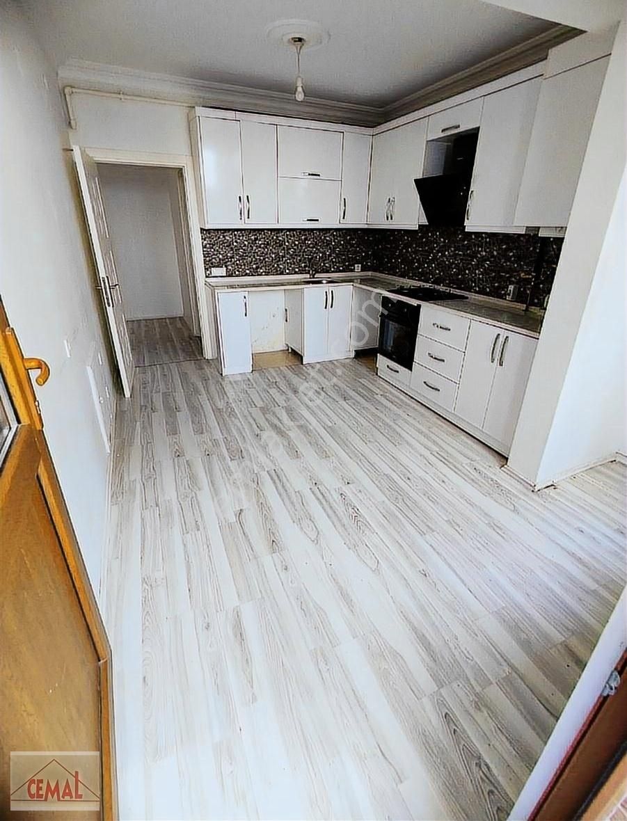 Yıldırım Ortabağlar Satılık Daire CEMAL EMLAK BURSA YILDIRIM EĞİTİM TEZOK CADDESİ YANİ YENİ DAİRE