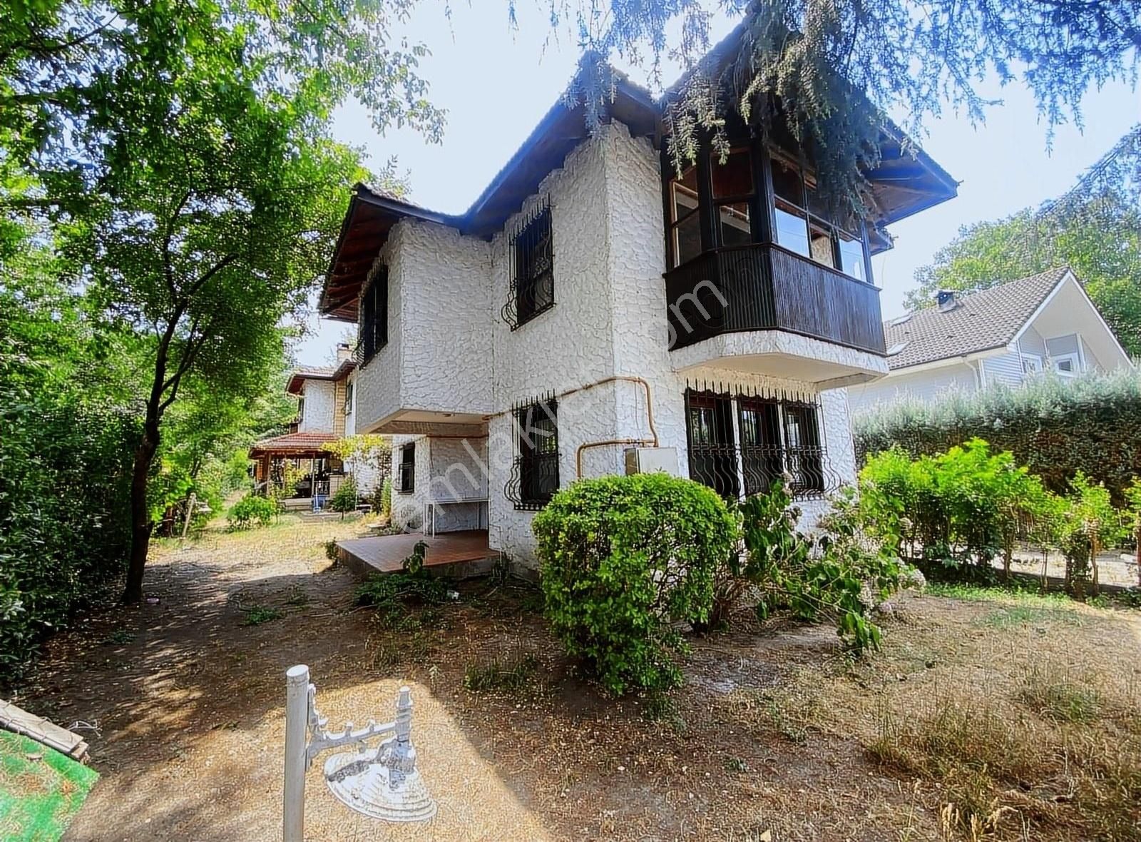 Sapanca Kırkpınar Hasanpaşa Satılık Villa Sapanca Kırkpınar Hasanpaşa Mh. 2+2 Site İçerisinde Villa