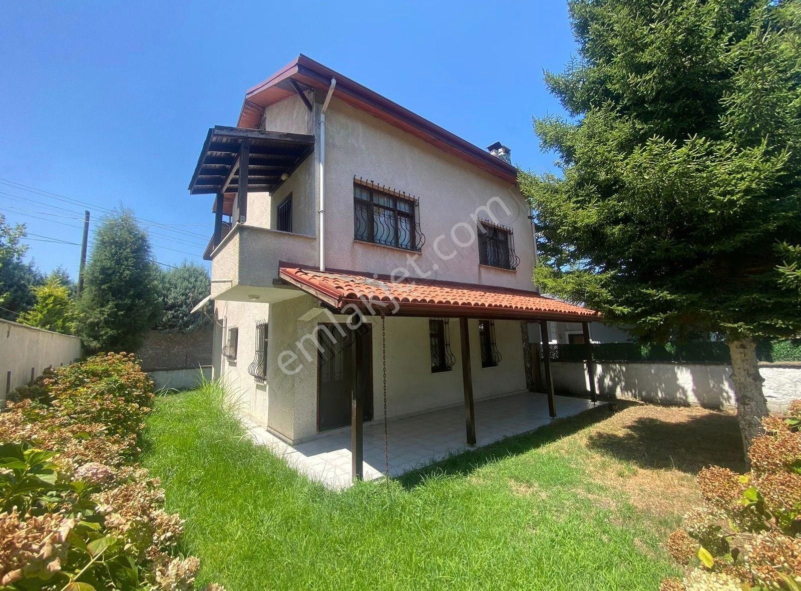 Sapanca Kırkpınar Soğuksu Satılık Villa SAPANCA KIRKPINAR 235 M2 Arsa 4+2 Müstakil Villa