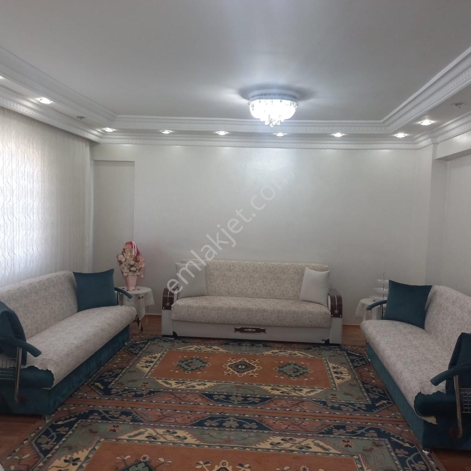 Şahinbey Şahintepe Satılık Daire Şahintepe Mahallesi Satılık Daire 3+1 180 m2 Full Yapılı Masrafsız Hasarsız Raporlu