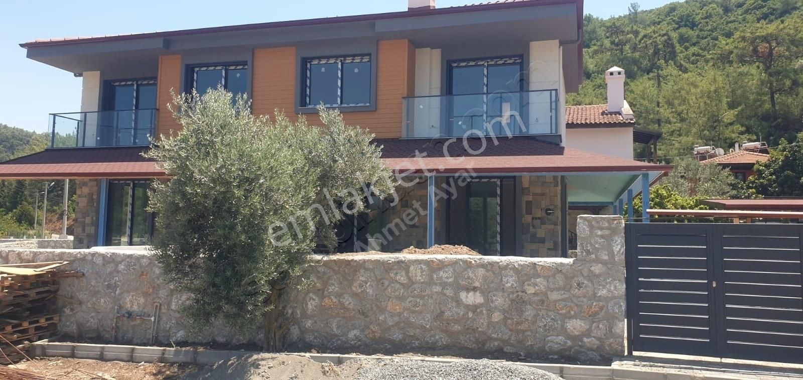 Marmaris Çamlı Satılık Villa MARMARİS ÇAMLI'DA SATILIK SIFIR BİTİŞİK NİZAM HAVUZLU VİLLA