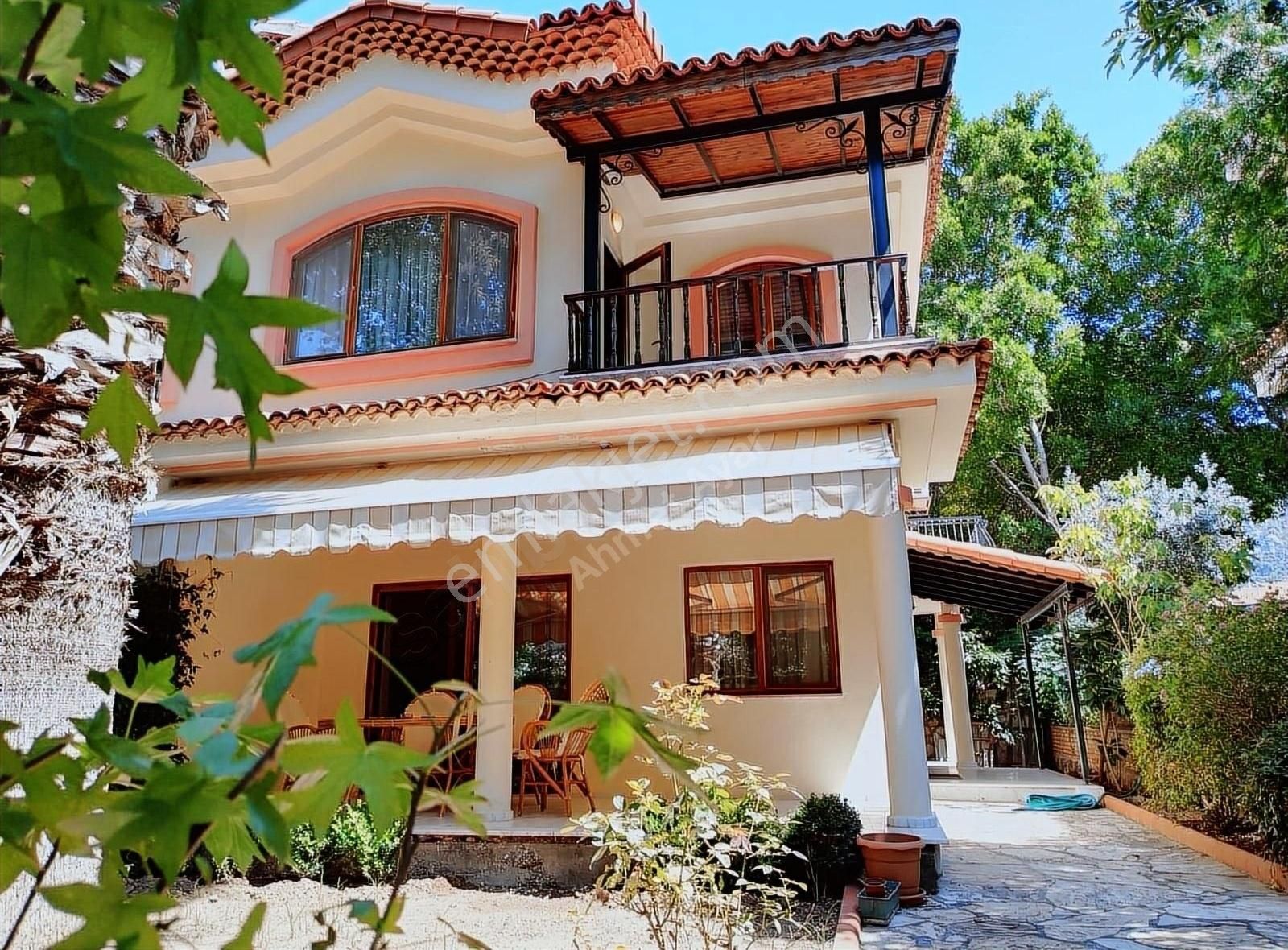 Marmaris İçmeler Satılık Villa AHMET AYAR GAYRİMENKUL'DEN MARMARÍS ÍÇMELER'DE SATILIK VÍLLA