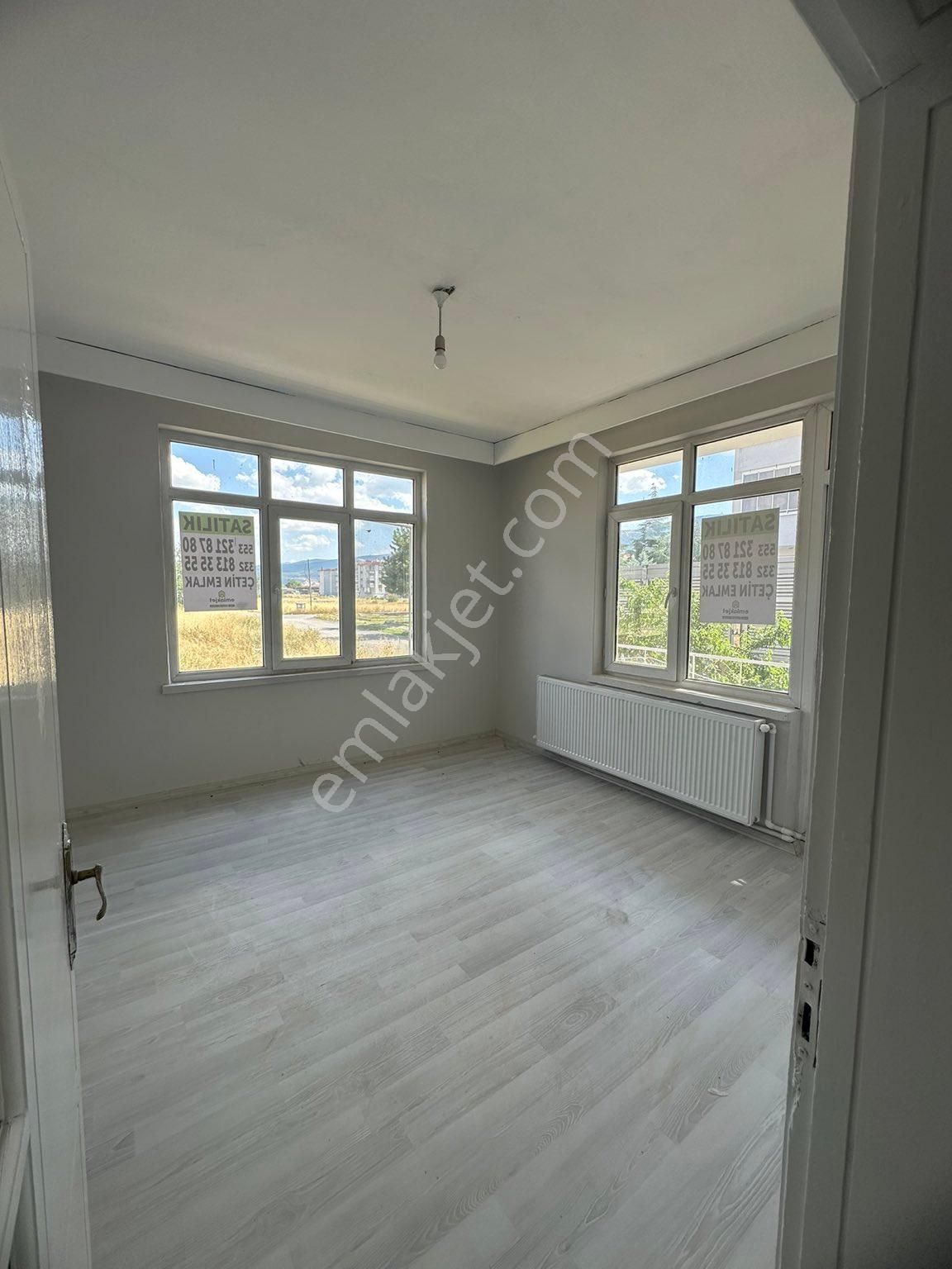 Dinç Emlaktan İstasyon Mahallesinde 3 Katlı Müstakil Ev - Görsel 15