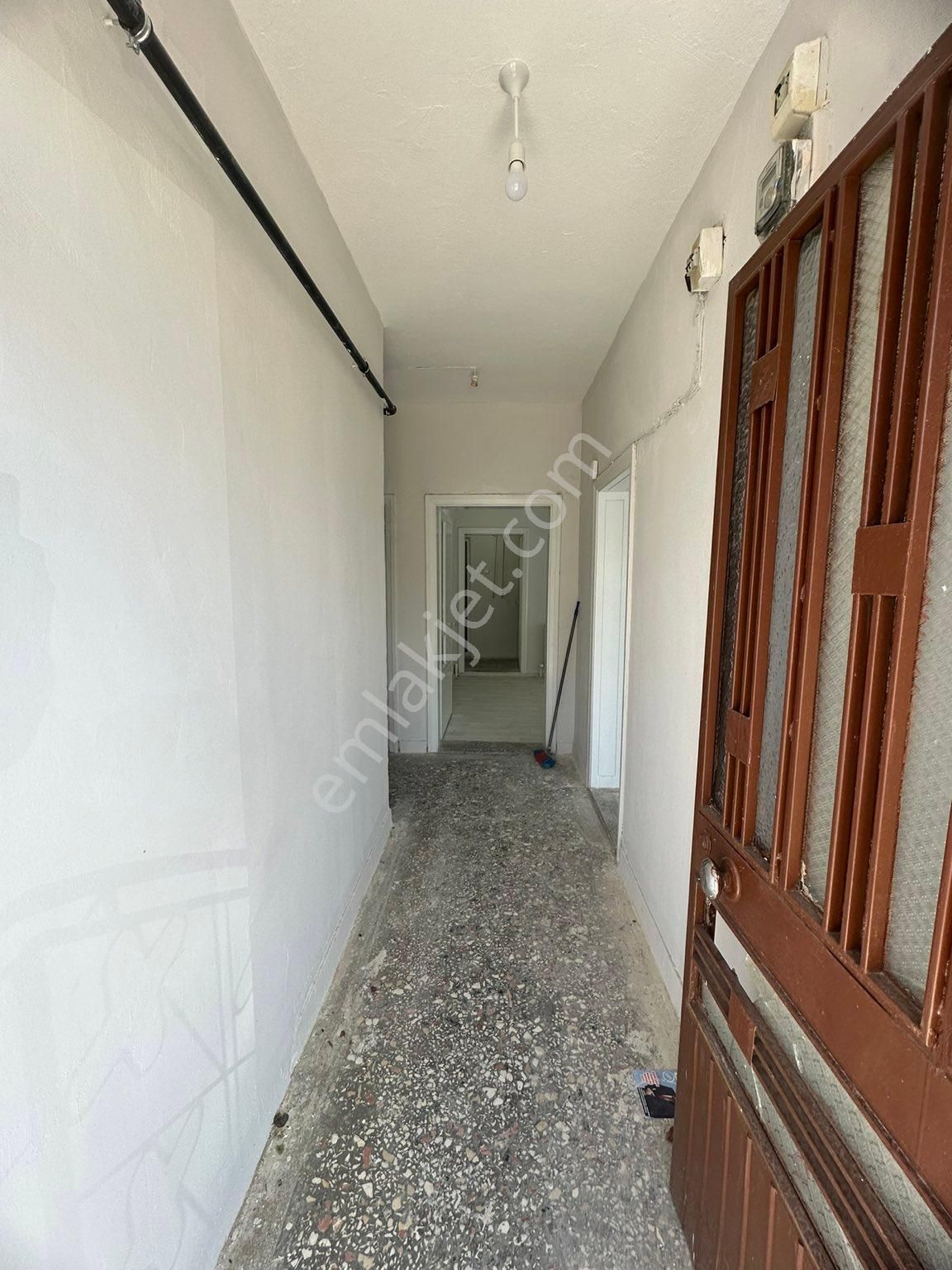 Dinç Emlaktan İstasyon Mahallesinde 3 Katlı Müstakil Ev - Görsel 18