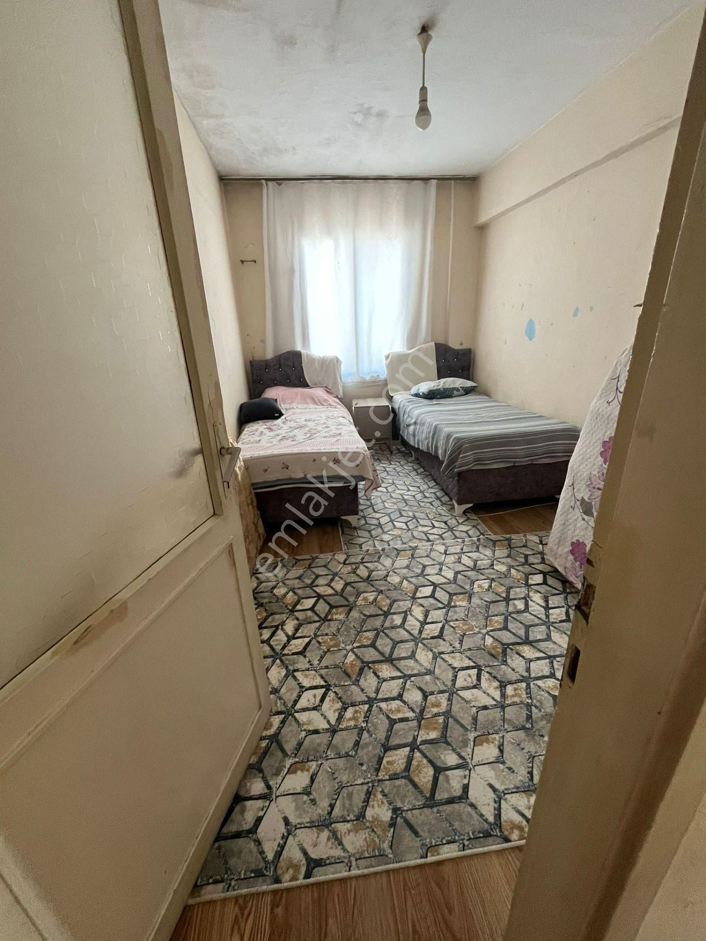 Konak Zeytinlik Satılık Daire  İzmir Konak Kemer İzban Yakını Satılık 3+1 Daire