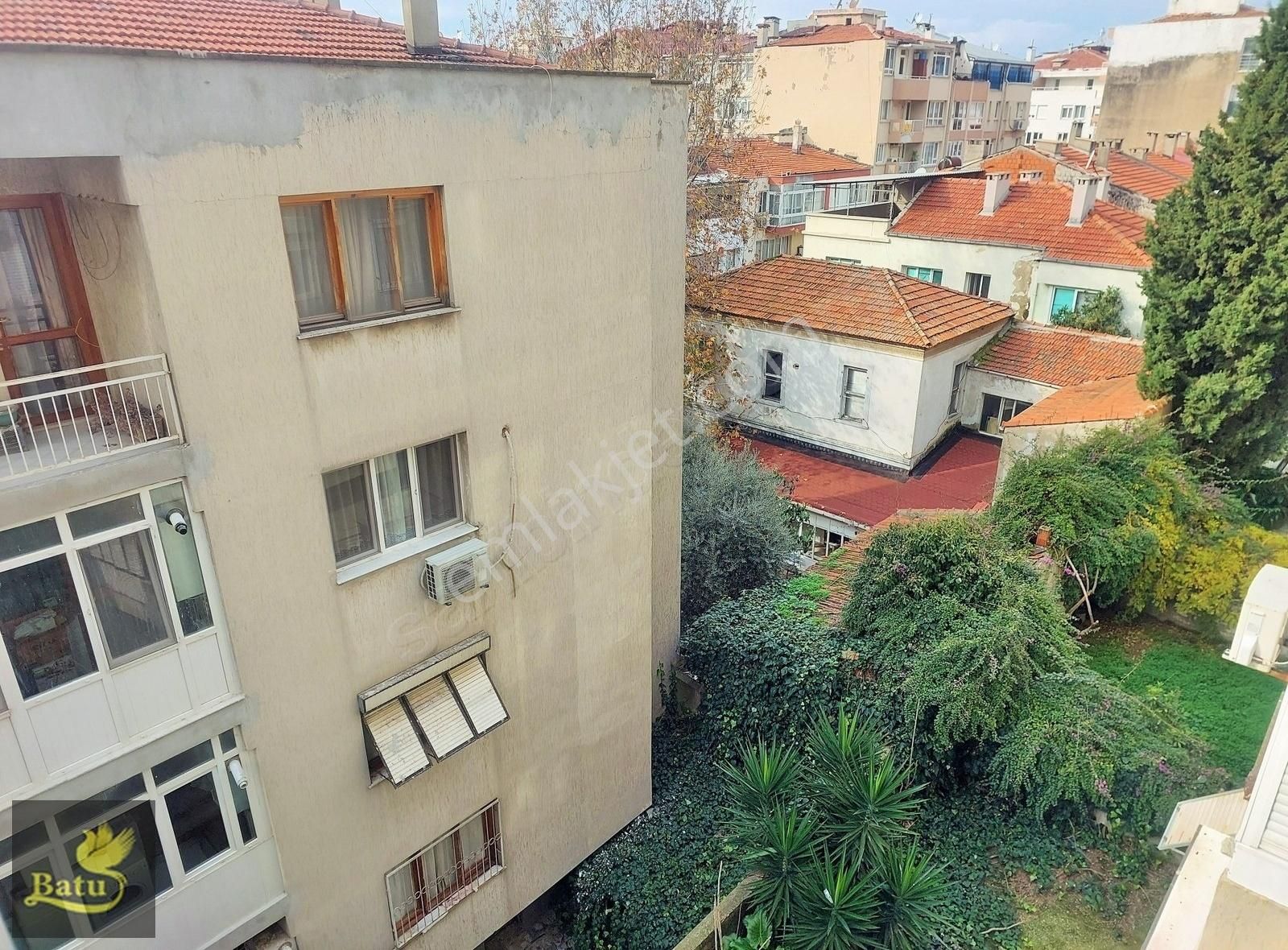 Konak Göztepe Satılık Daire Göztepe 3+1 135 m2 Satılık Arkat Asansörlü daire